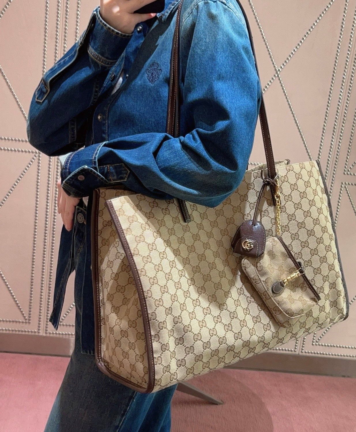 Gucci Londra Large Tote Bag – 875056