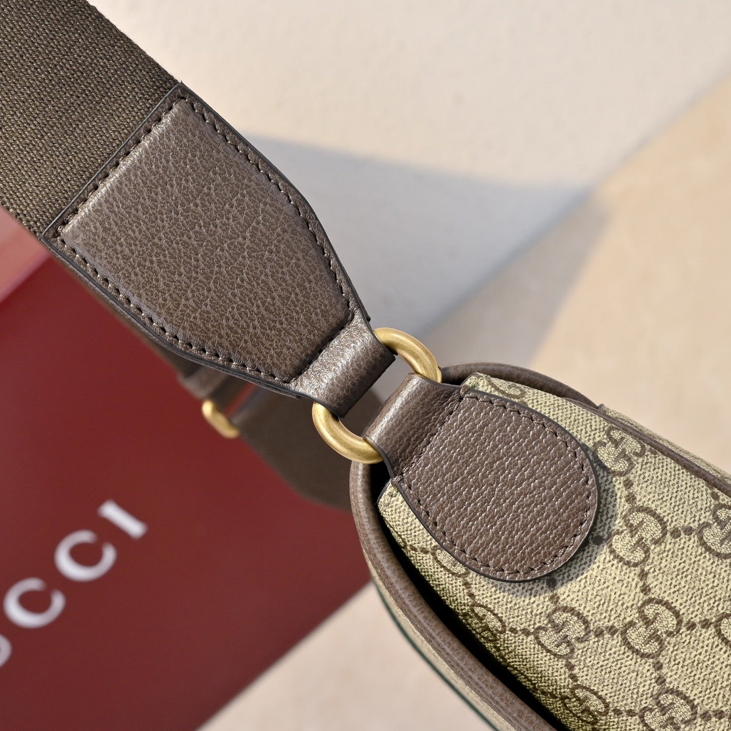 Gucci Ophidia Medium Messenger Bag – 834467