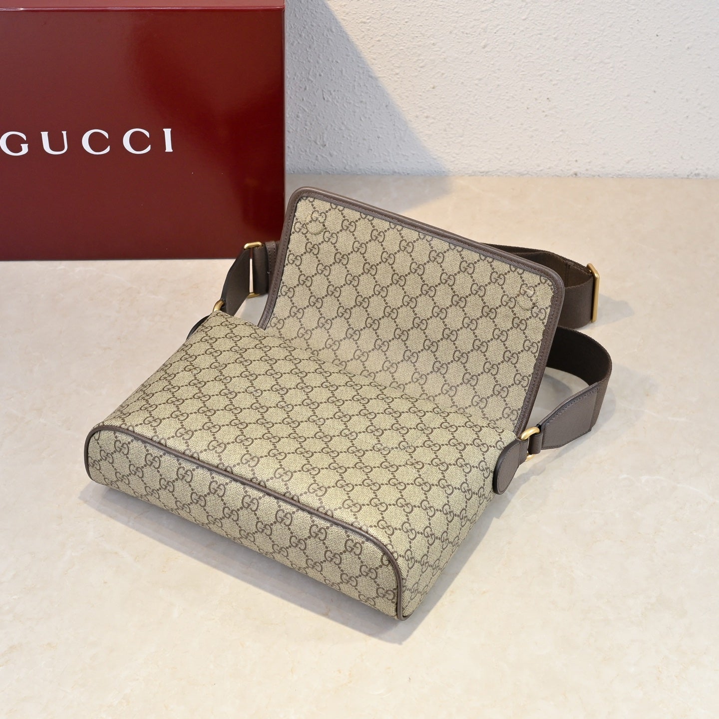 Gucci Ophidia Medium Messenger Bag – 834467
