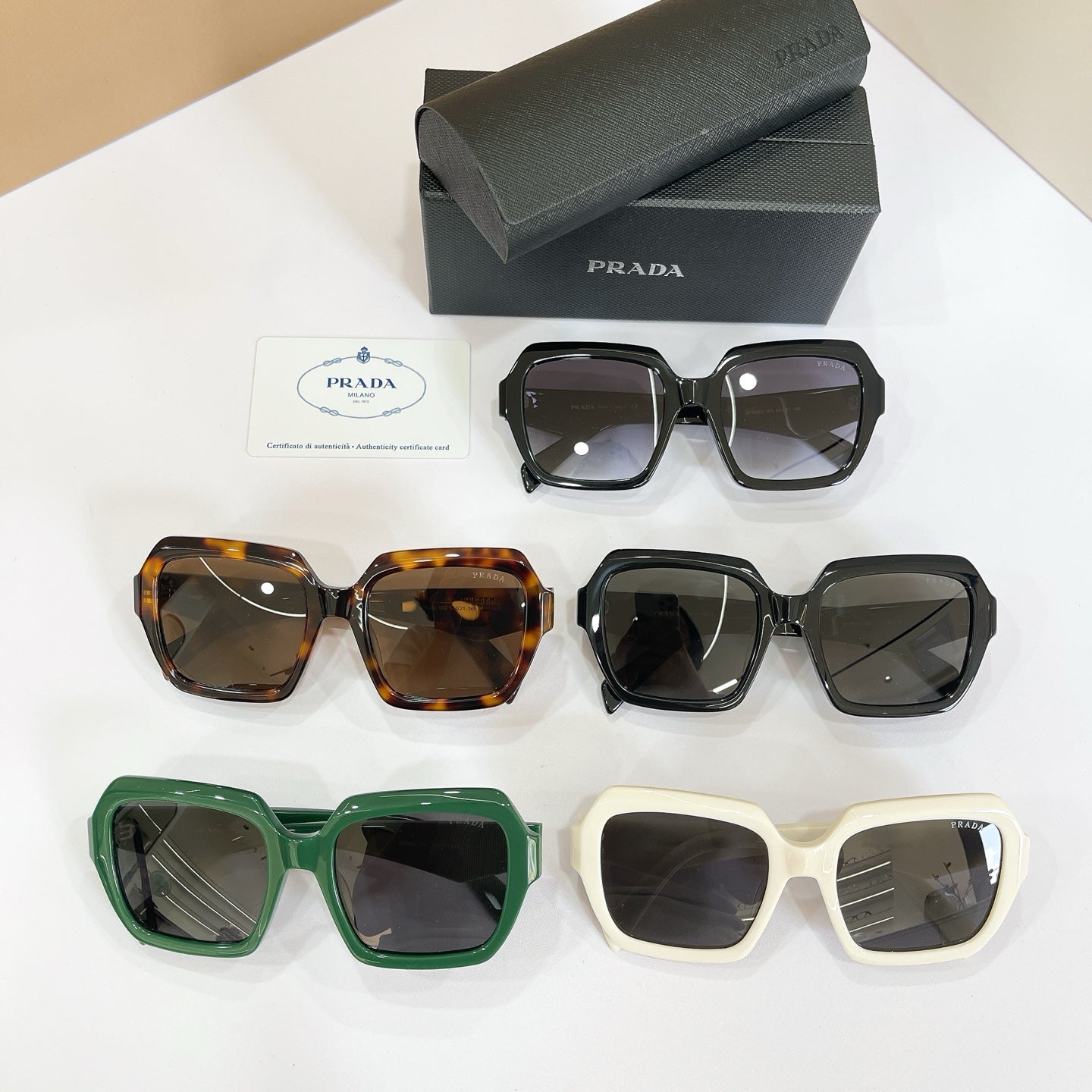 Prada Sunglasses – SPR28Z