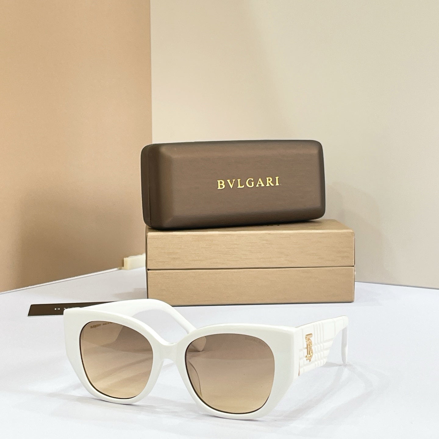 Burberry Sunglasses – BE6020