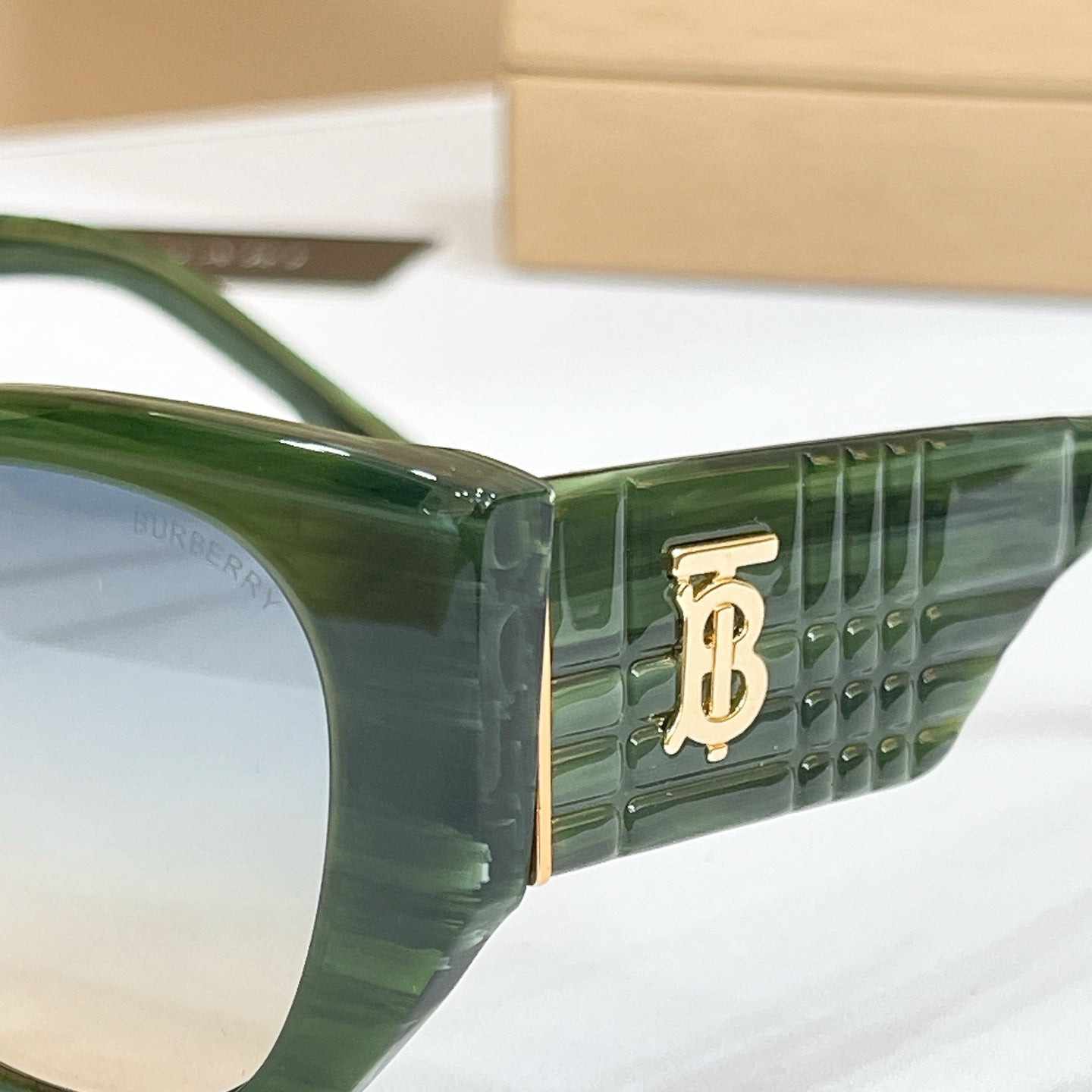 Burberry Sunglasses – BE6020