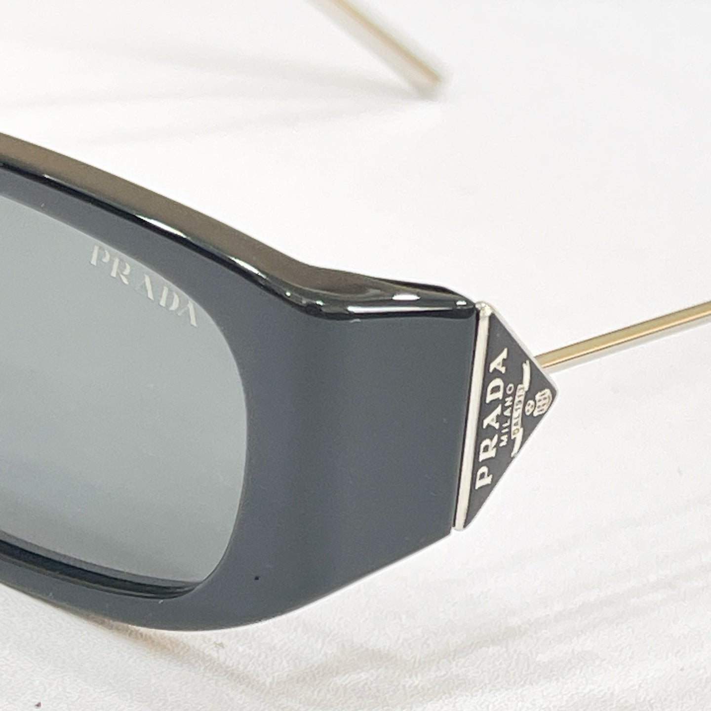 Prada X Gentle Monster Sunglasses – PR D25S