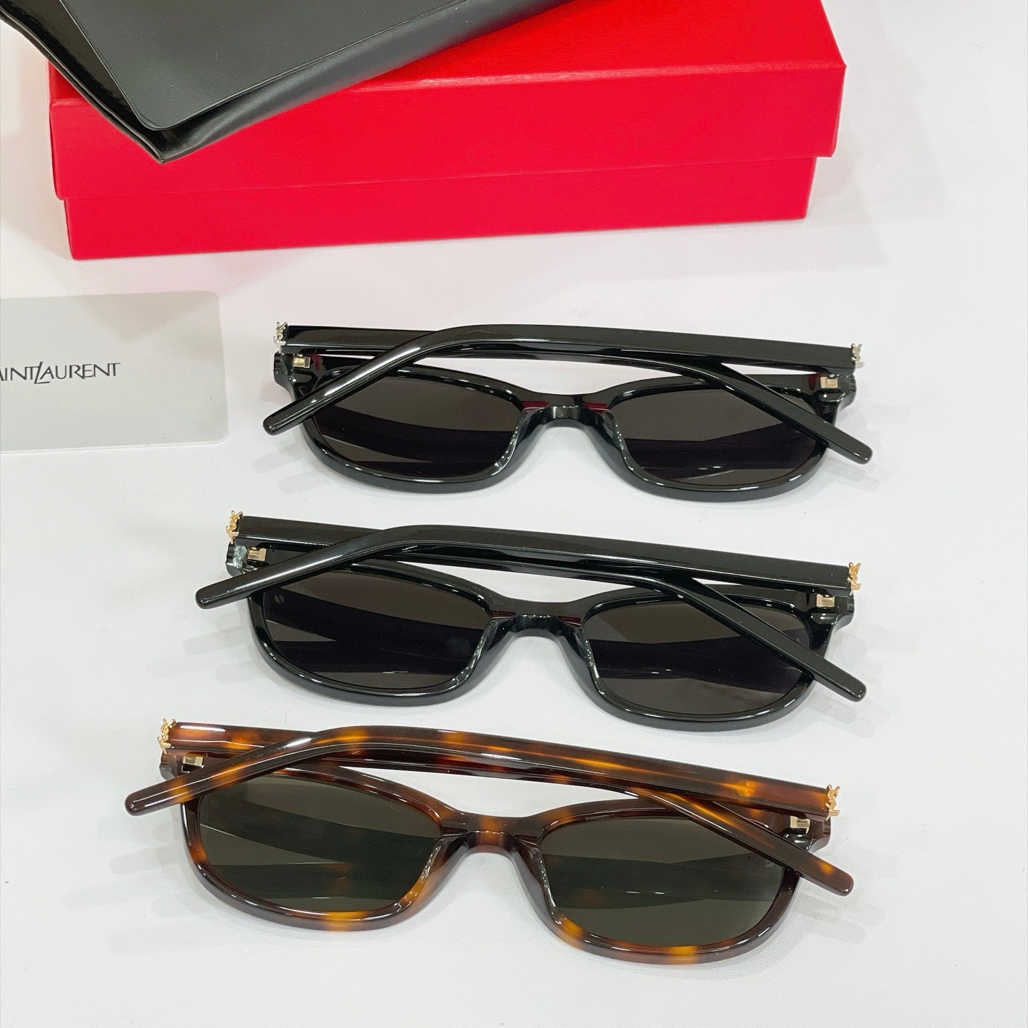 Saint Laurent Sunglasses – SLM160