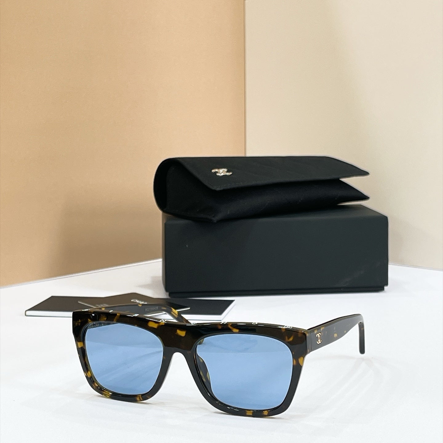 Chanel Sunglasses – 5569