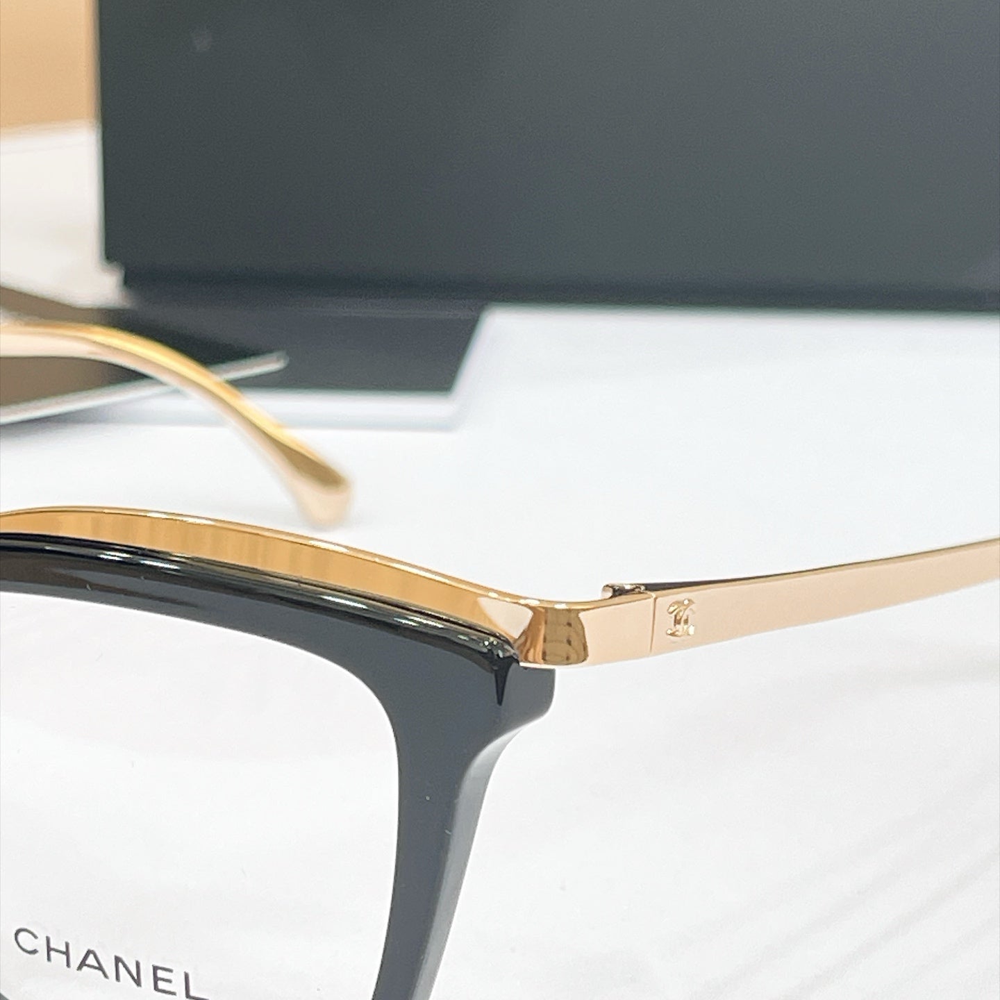 Chanel Sunglasses – CH4301