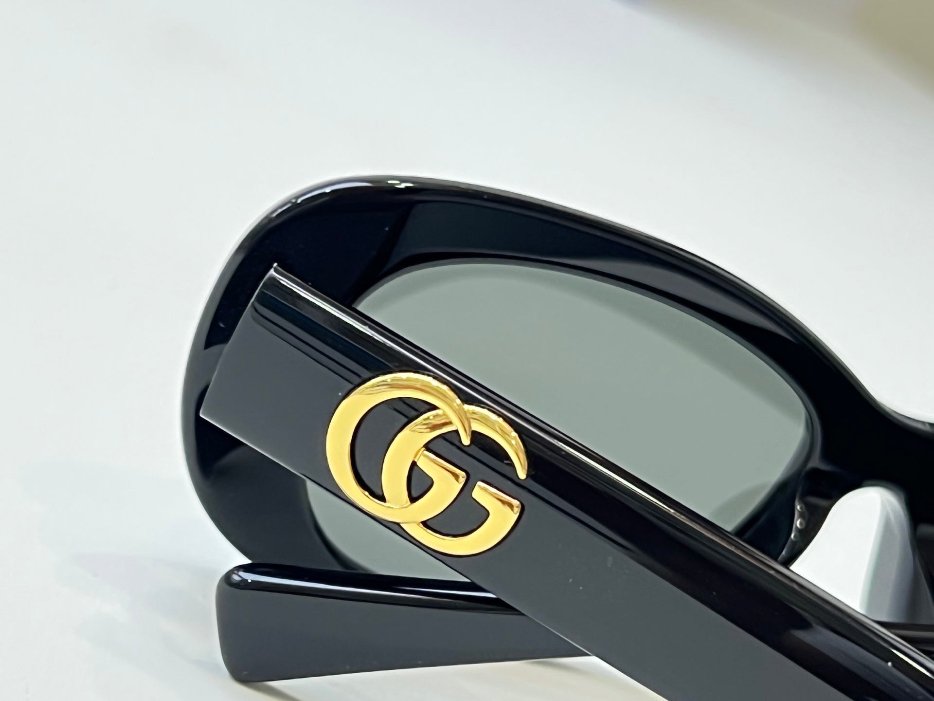 Gucci Sunglasses – GG1829SK