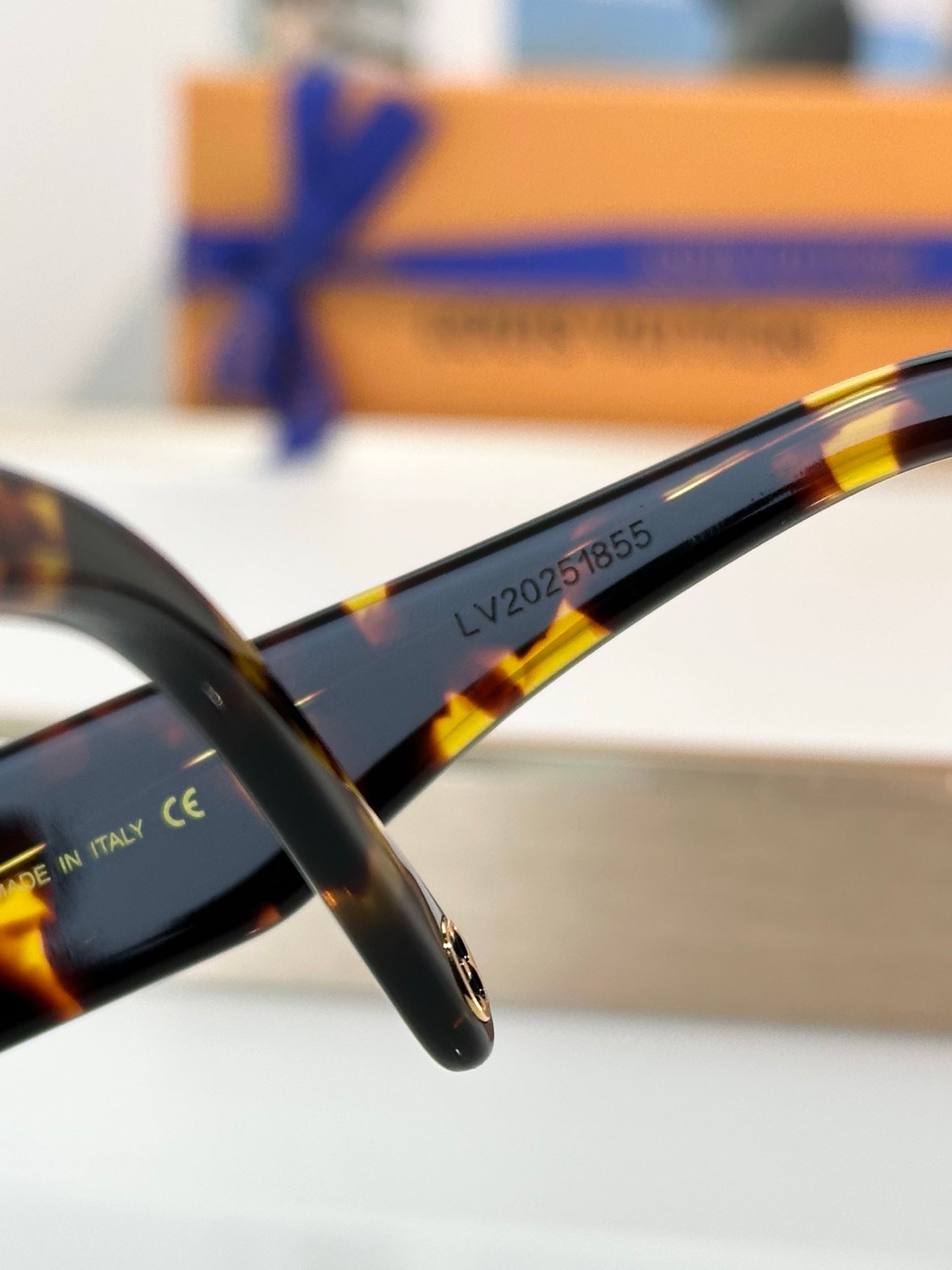 Louis Vuitton Sunglasses – Z2968W