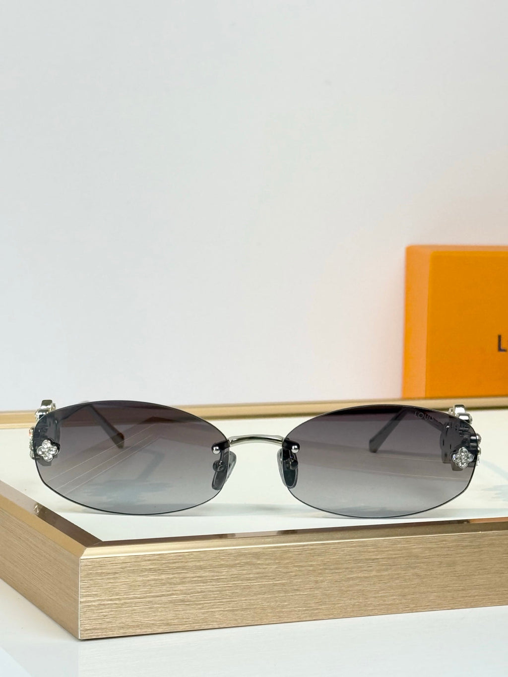 Louis Vuitton Sunglasses – Z3186U