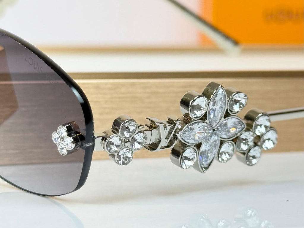 Louis Vuitton Sunglasses – Z3186U