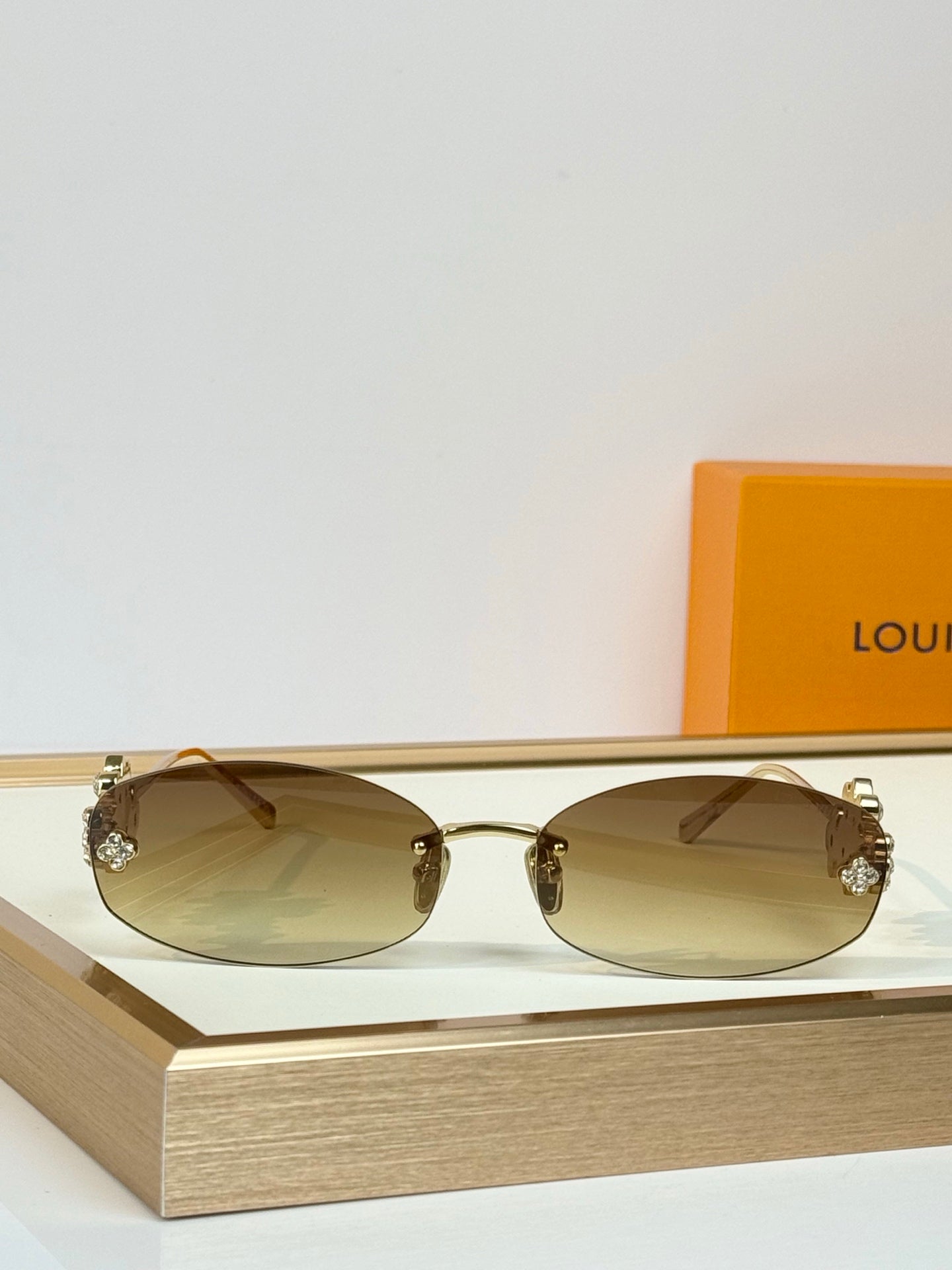 Louis Vuitton Sunglasses – Z3186U