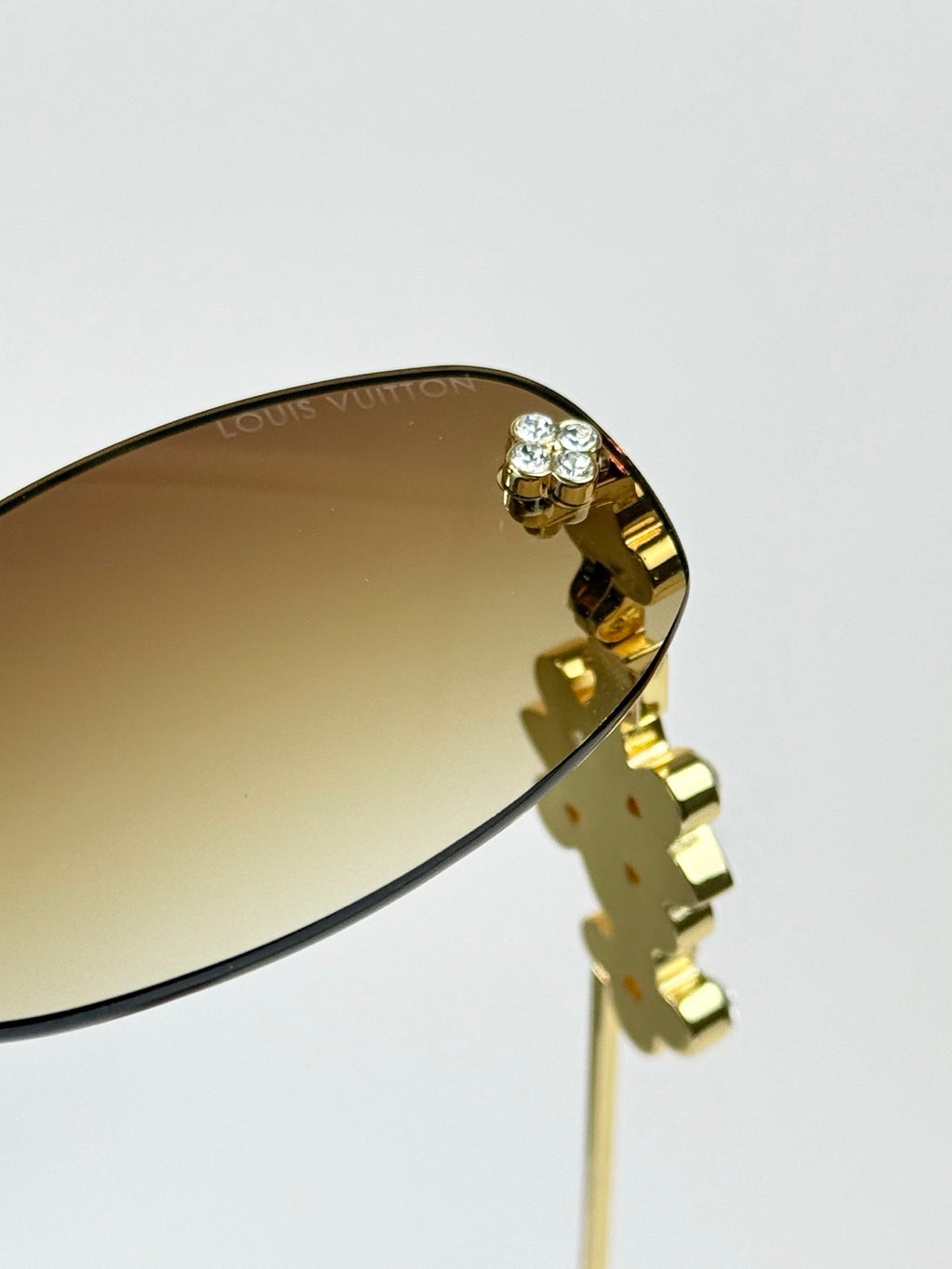 Louis Vuitton Sunglasses – Z3186U