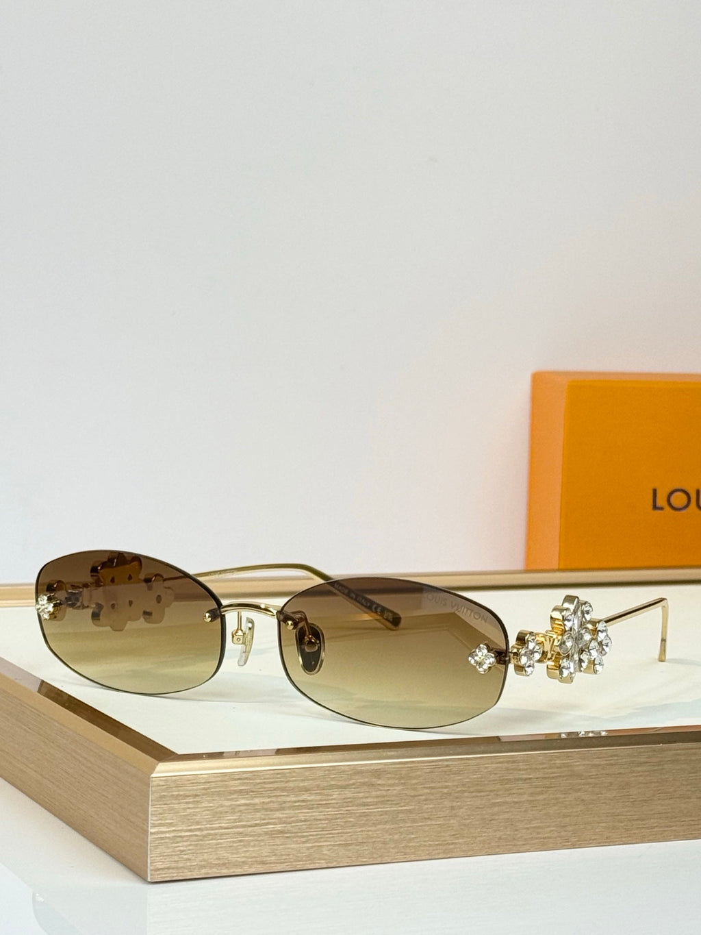 Louis Vuitton Sunglasses – Z3186U
