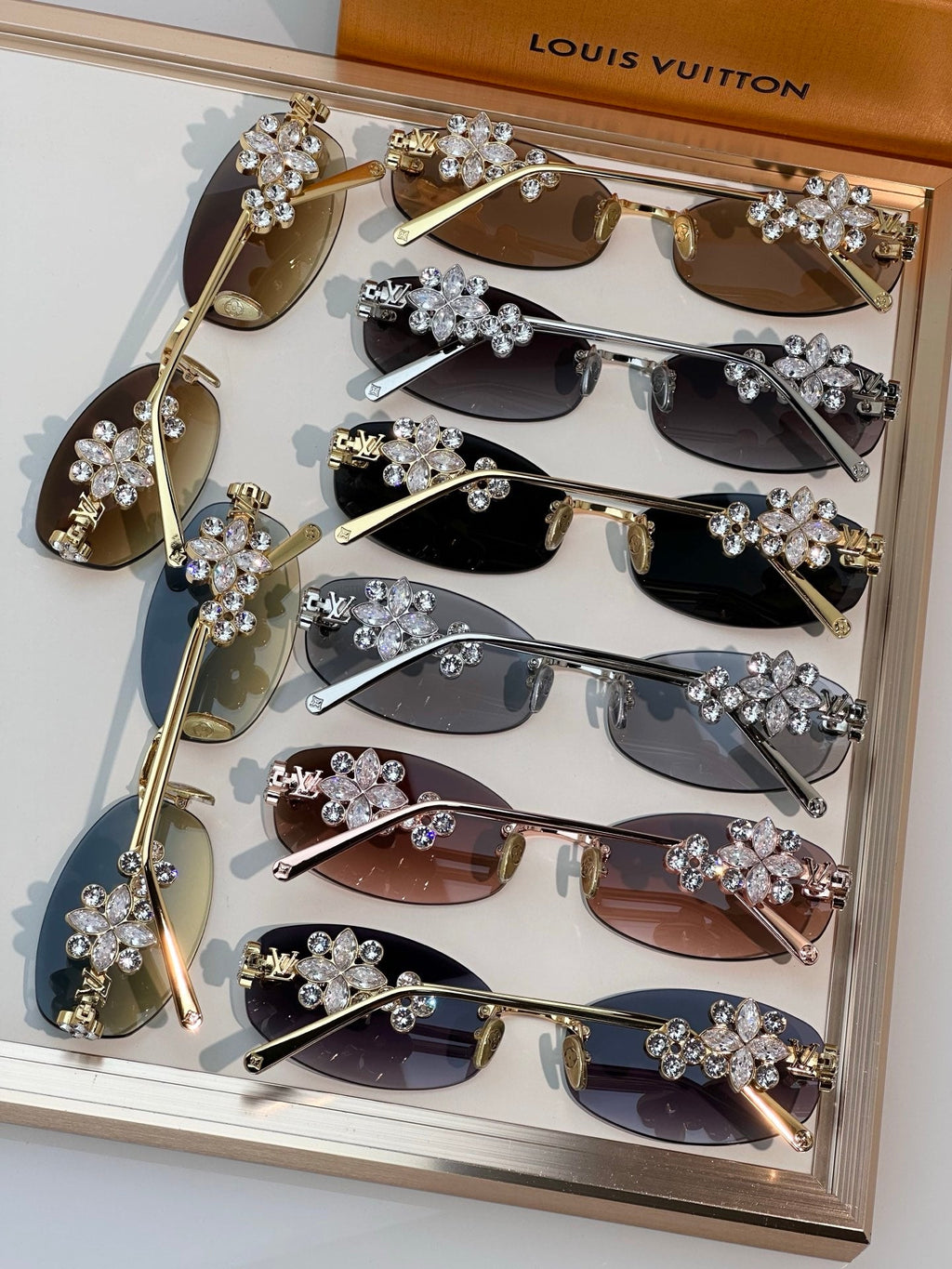 Louis Vuitton Sunglasses – Z3186U