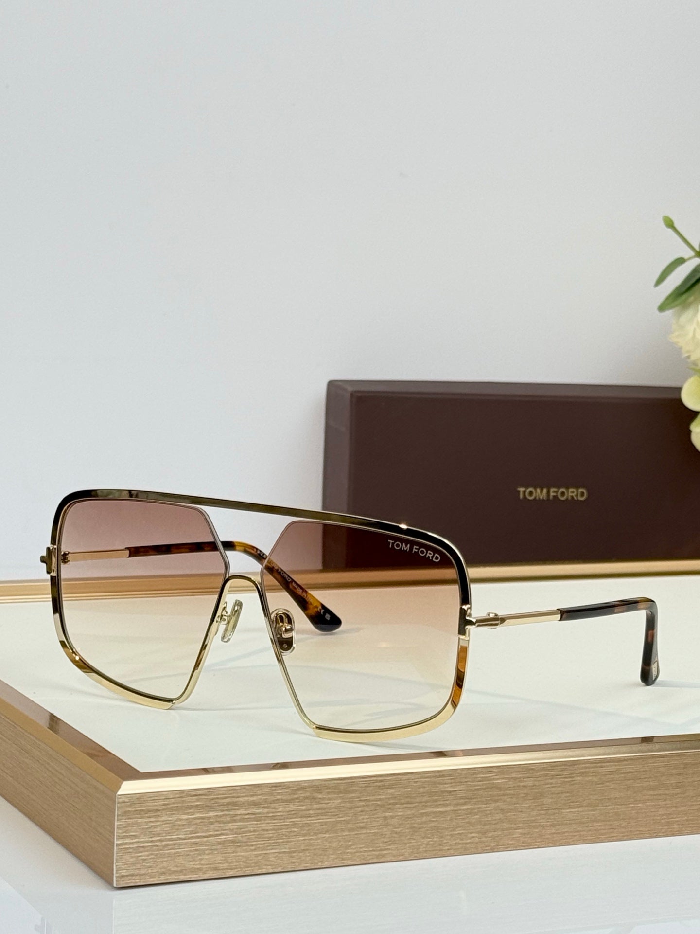 Tom Ford Sunglasses – Warren-02 (TF867)