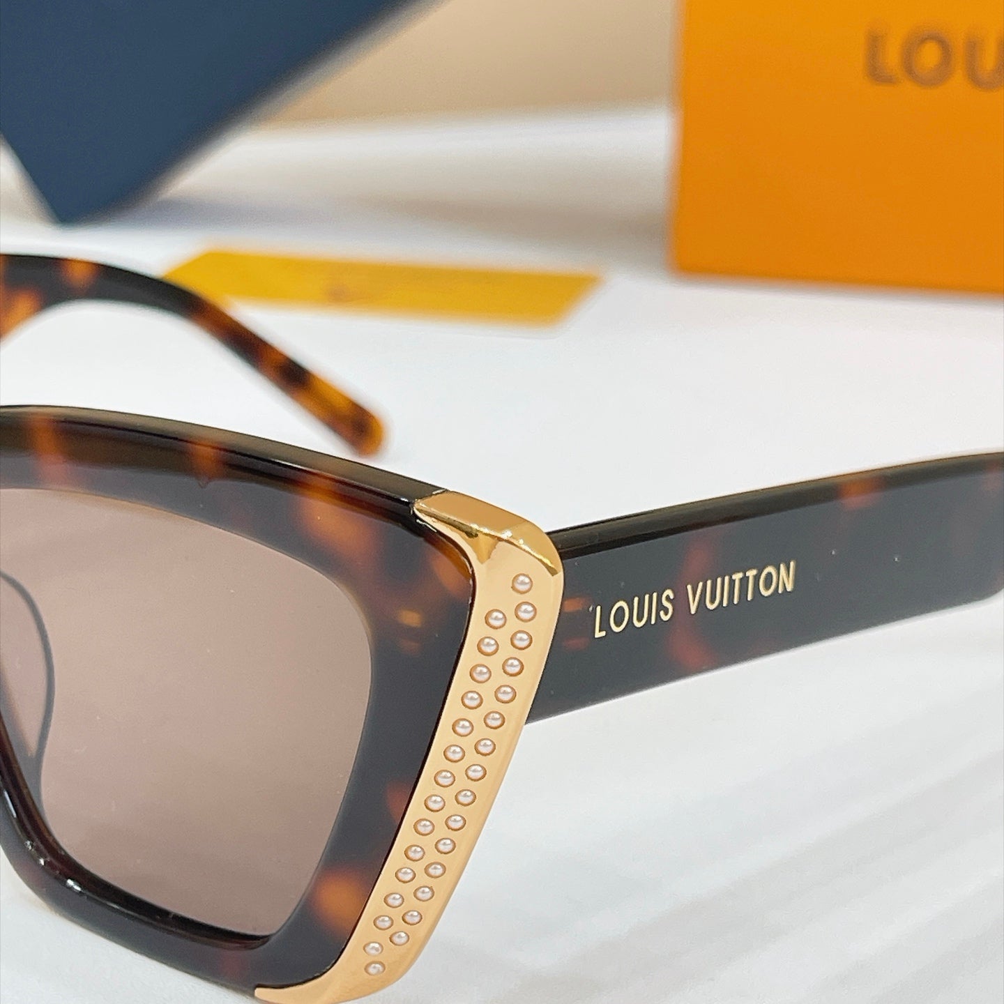 Louis Vuitton Sunglasses – Z1655E