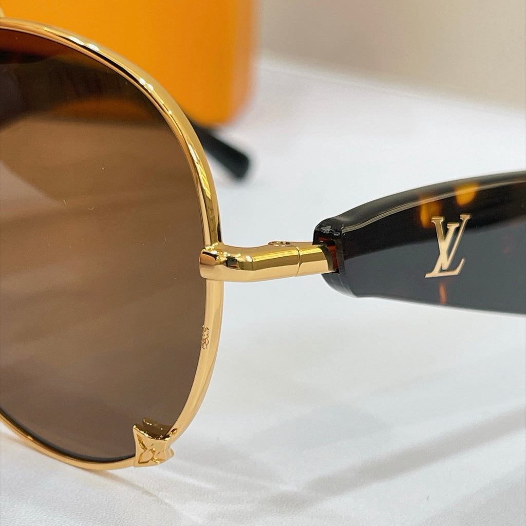 Louis Vuitton Sunglasses – Z3462U