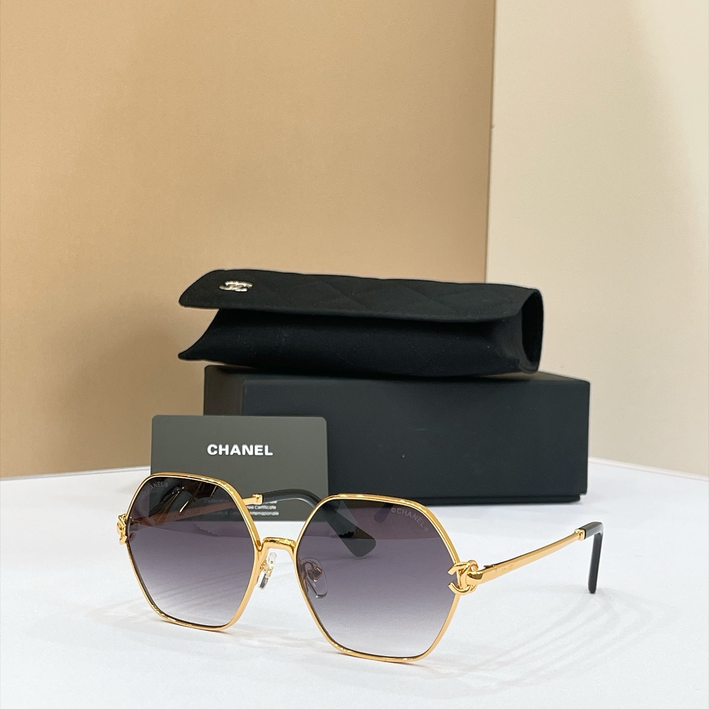 Chanel Sunglasses – CH7536B