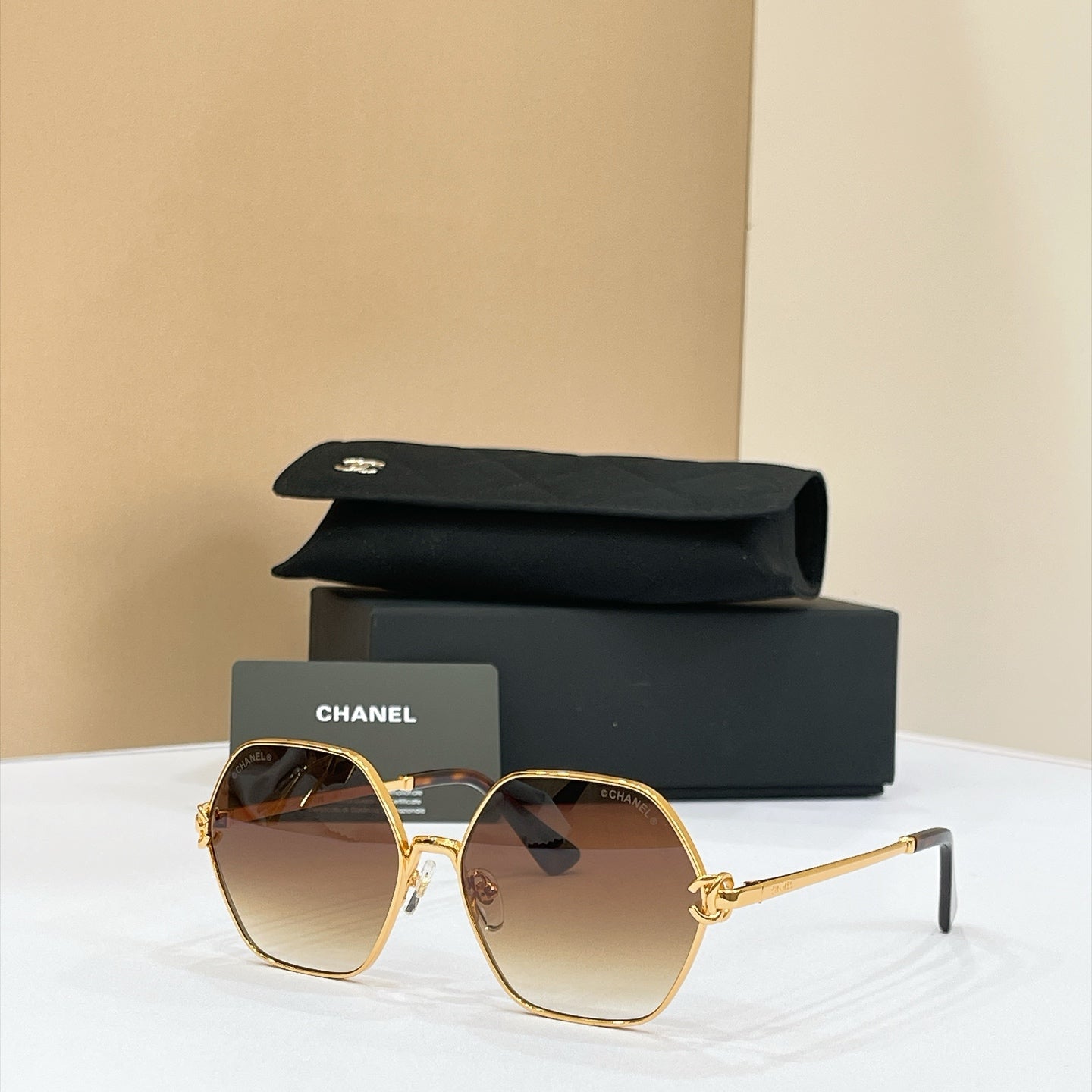 Chanel Sunglasses – CH7536B