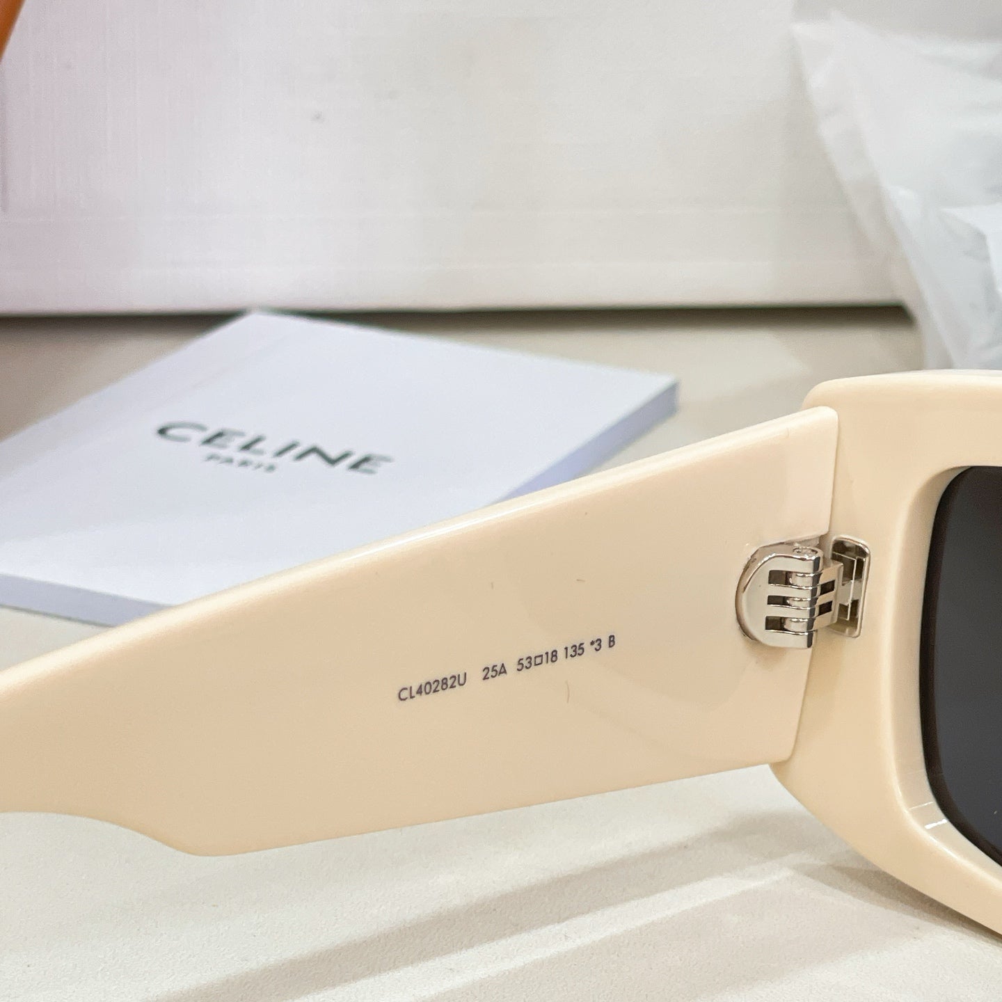 Celine Sunglasses – CL40282U