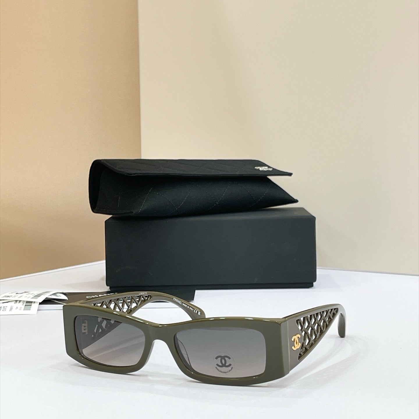 Chanel Sunglasses – CH5566