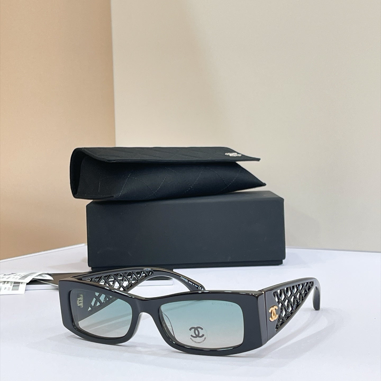 Chanel Sunglasses – CH5566