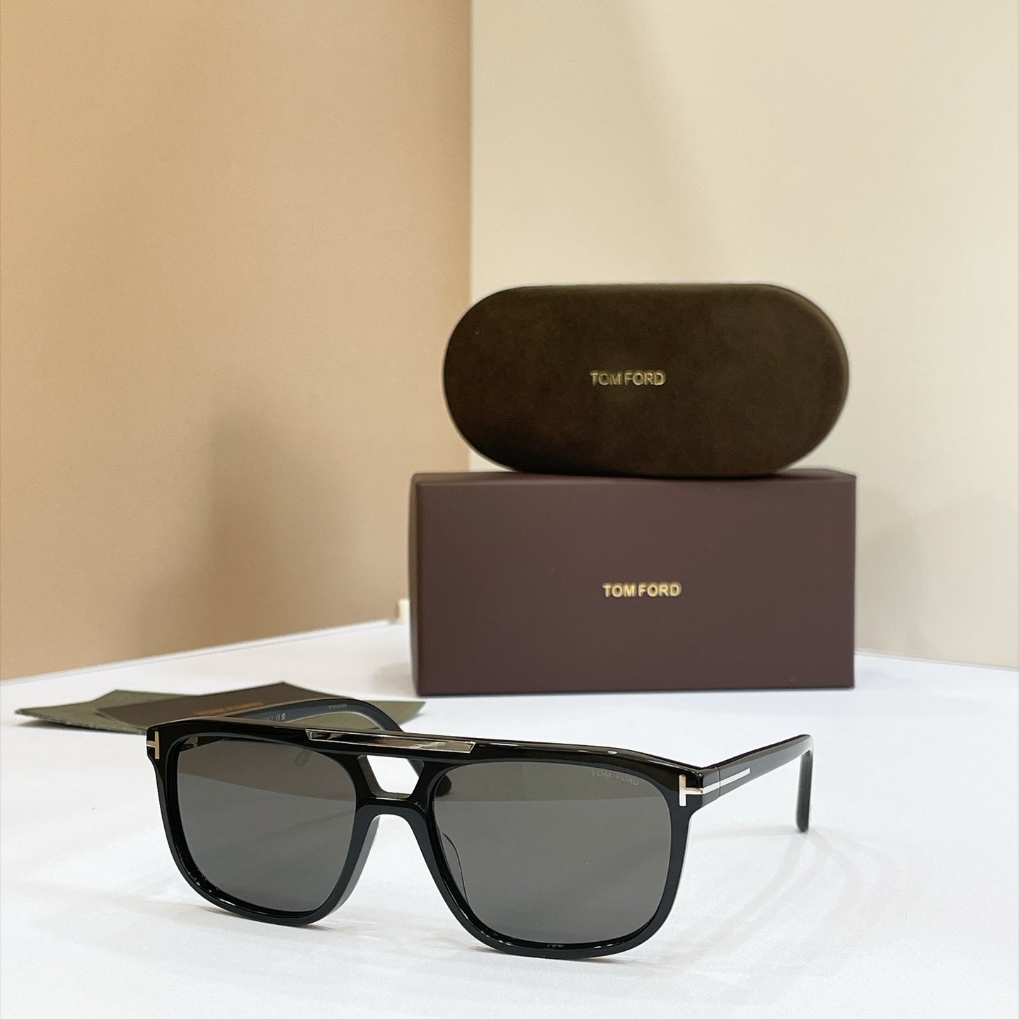 Tom Ford Sunglasses – TF1338
