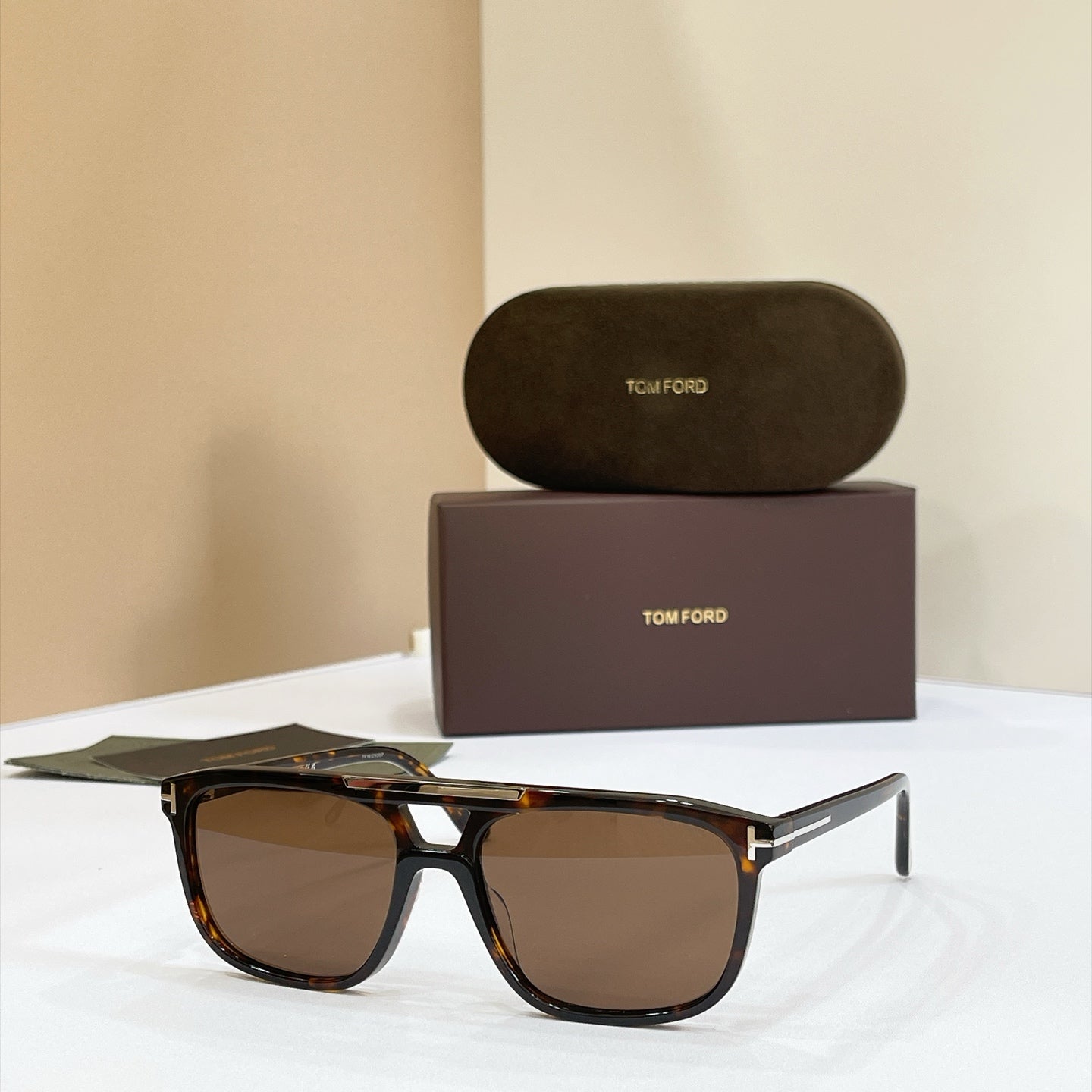 Tom Ford Sunglasses – TF1338
