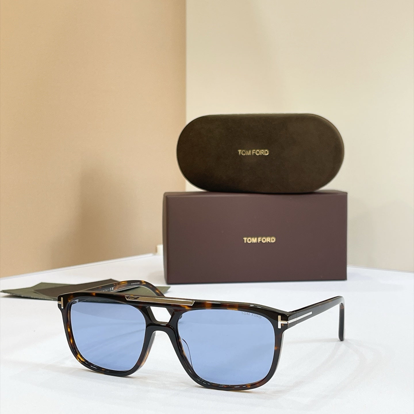 Tom Ford Sunglasses – TF1338