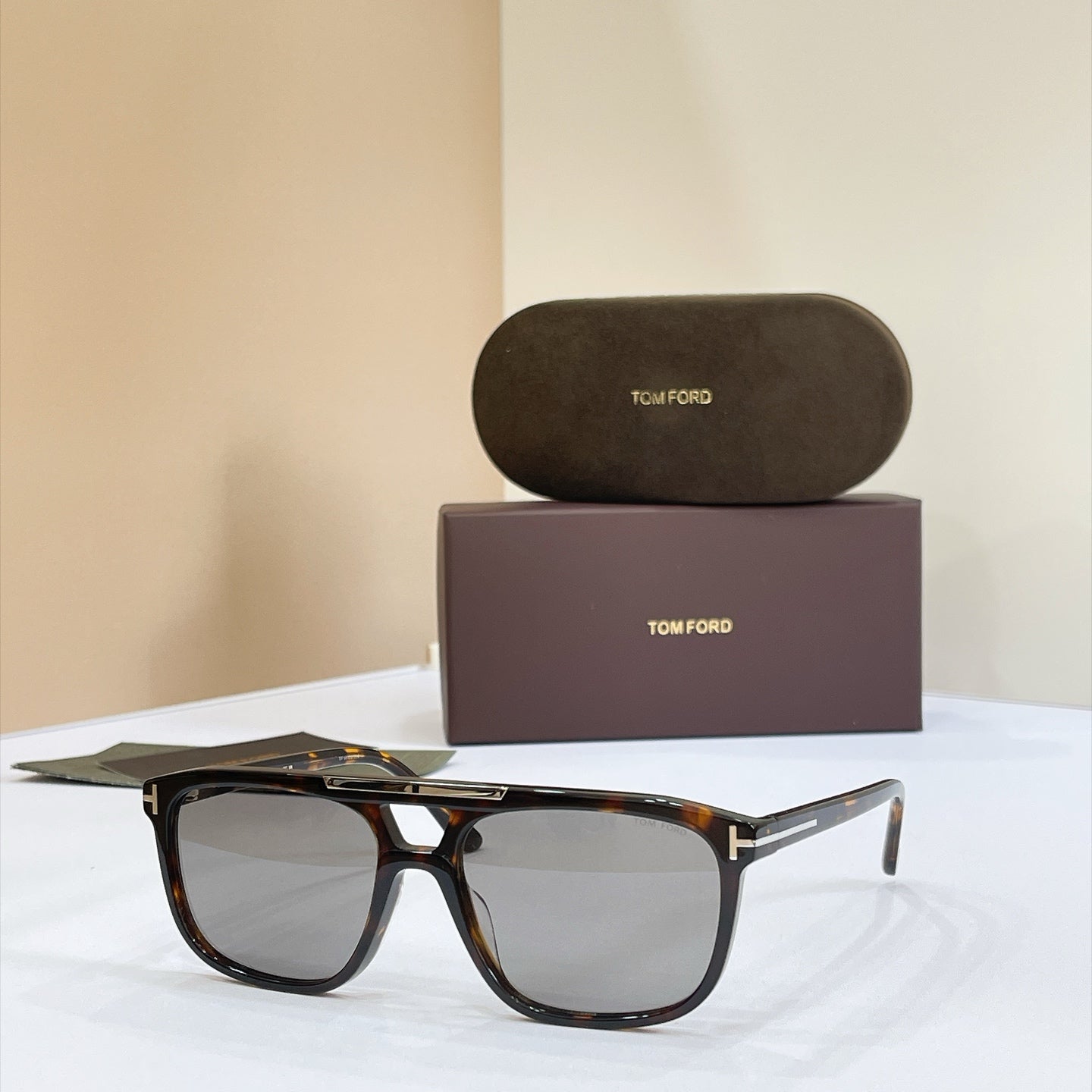 Tom Ford Sunglasses – TF1338