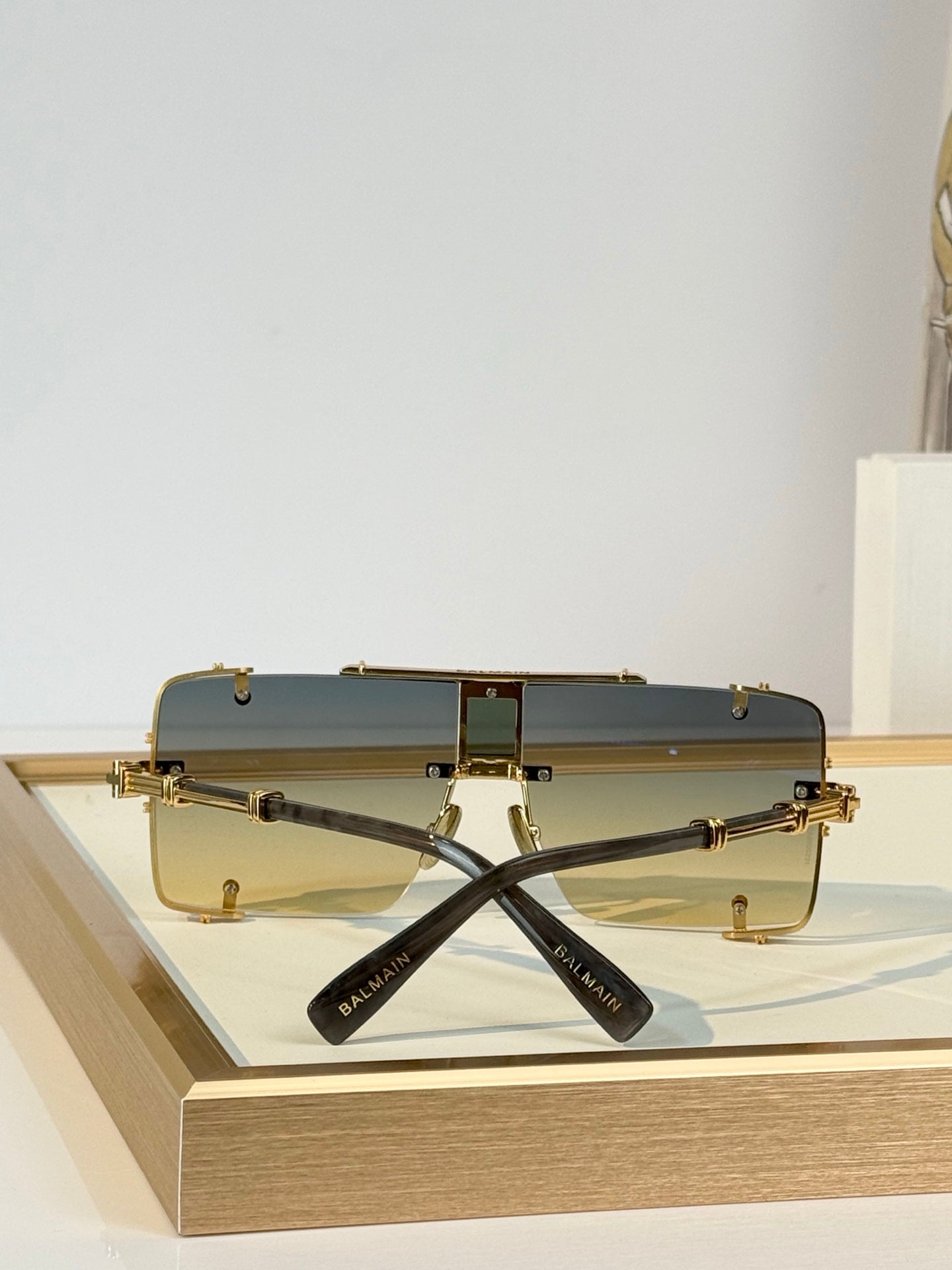 Balmain Sunglasses – BPS-271-63//BLK-GLD