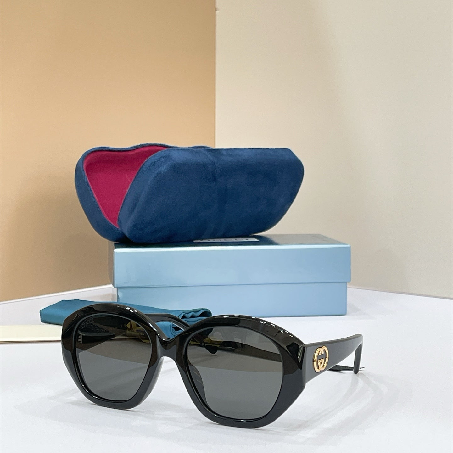 Gucci Sunglasses – GG2200S