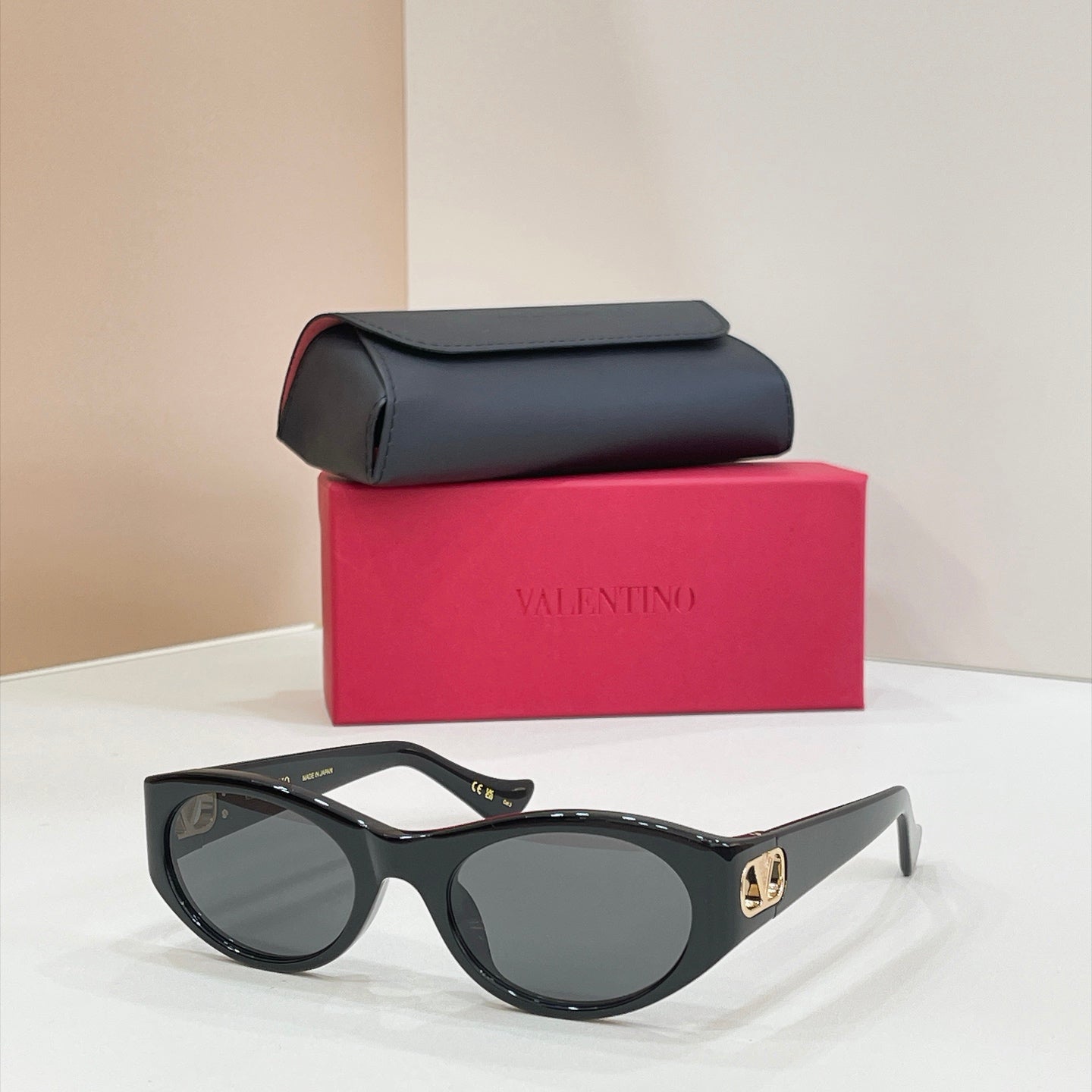 Valentino Sunglasses – VG0015S