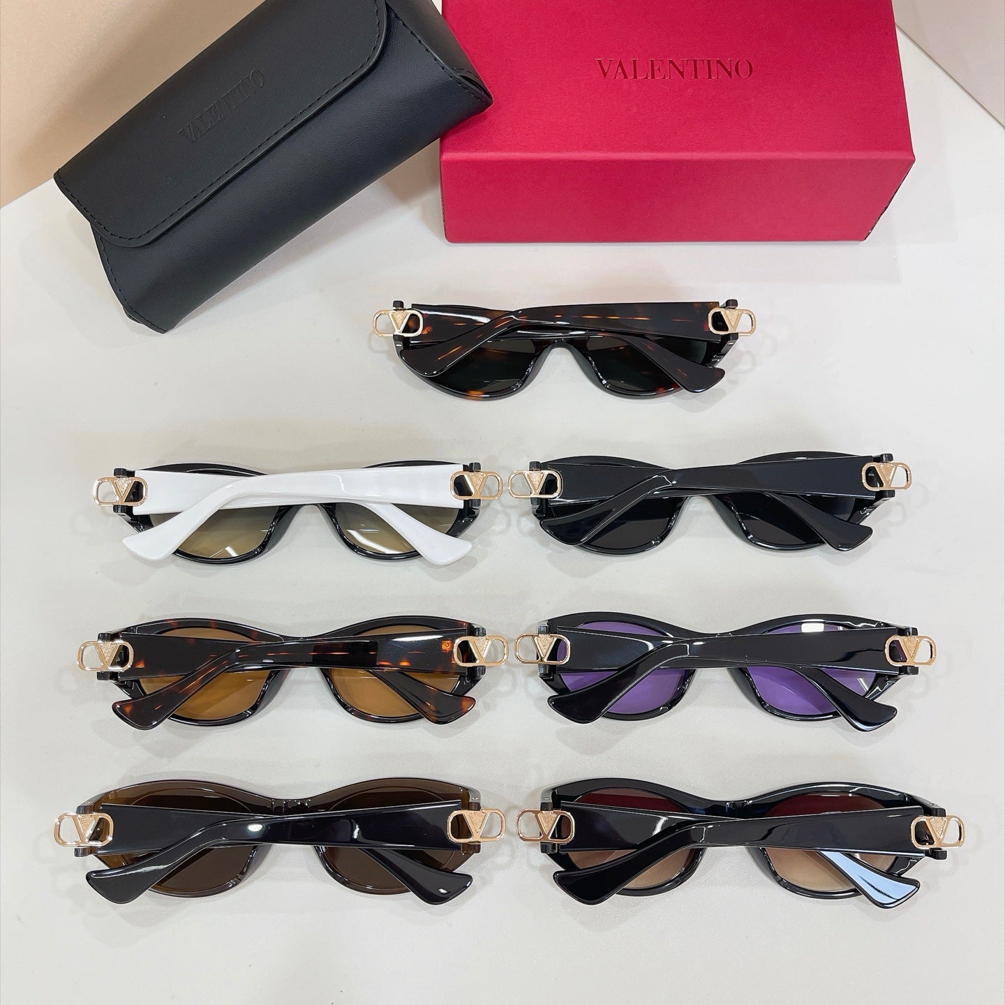 Valentino Sunglasses – VG0015S