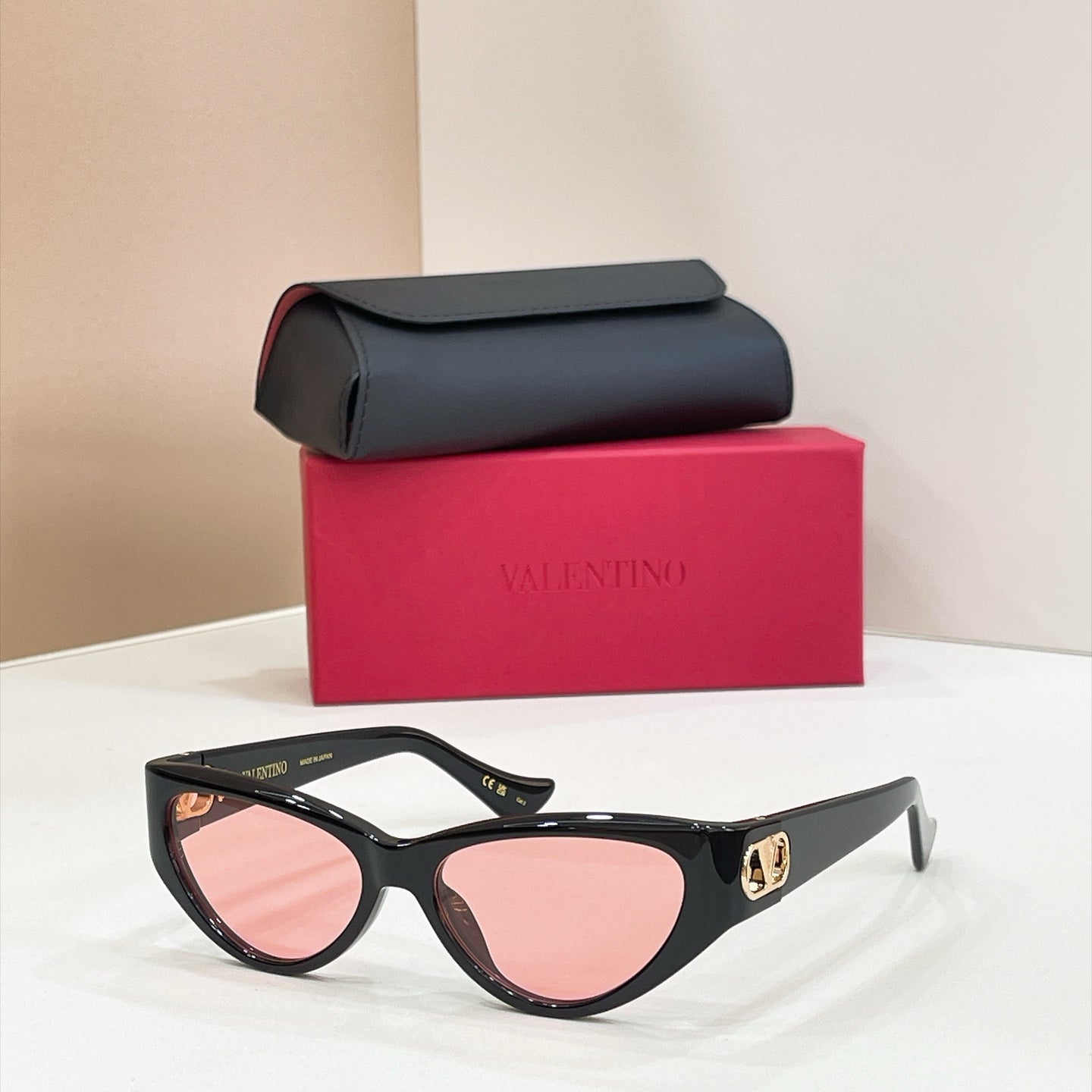 Valentino Sunglasses – VG0014S
