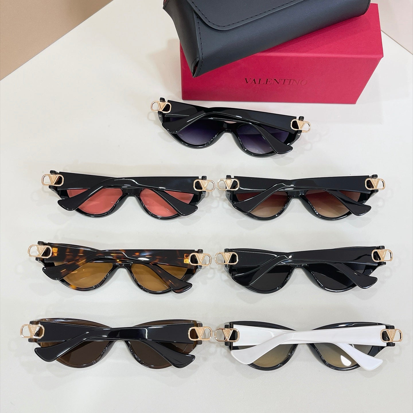 Valentino Sunglasses – VG0014S