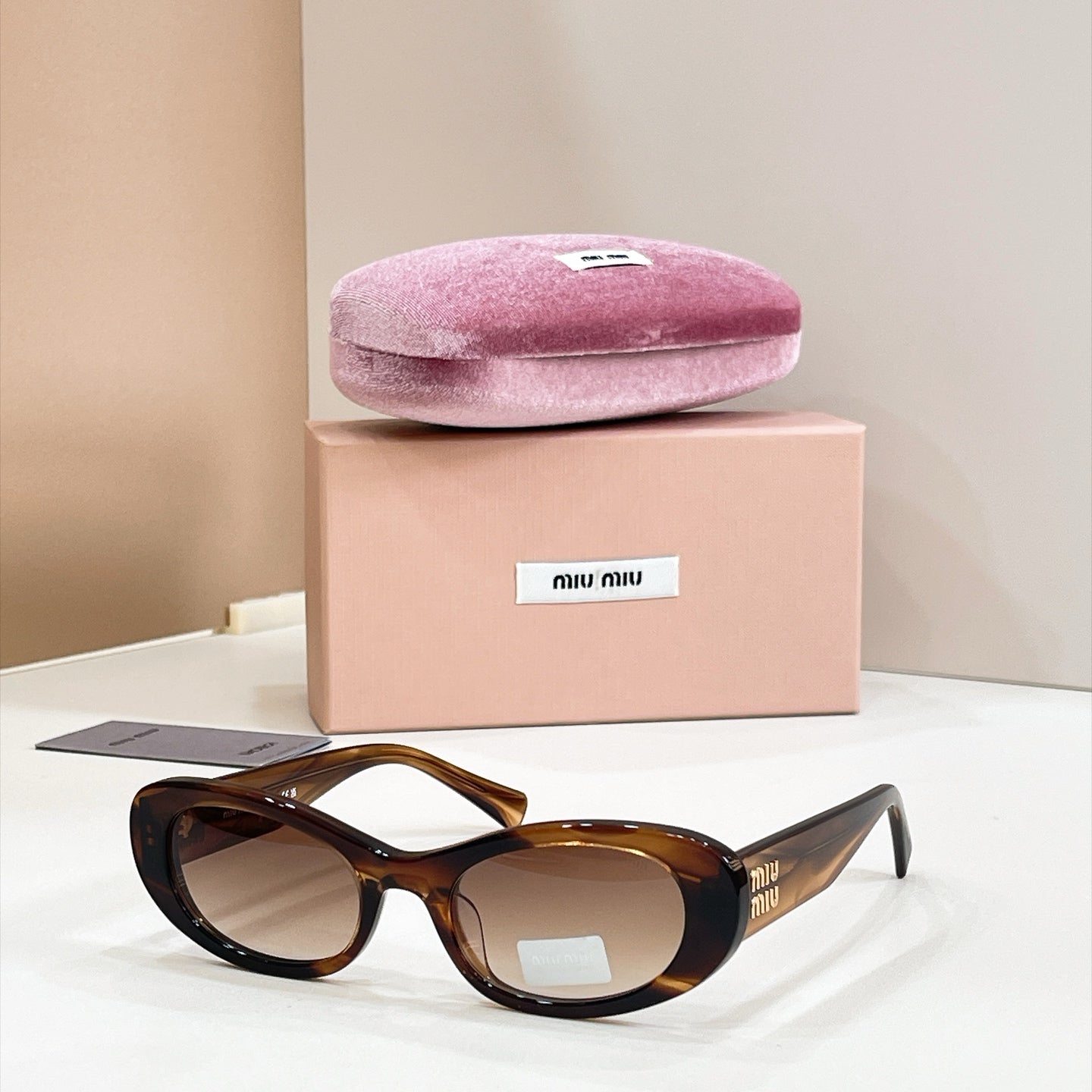Miu Miu Sunglasses – MU C02S