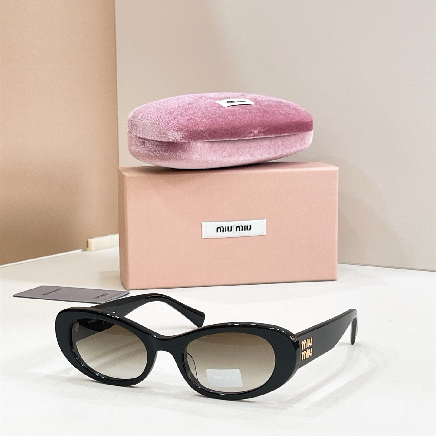 Miu Miu Sunglasses – MU C02S