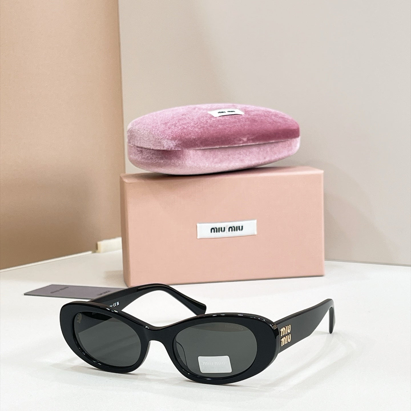 Miu Miu Sunglasses – MU C02S