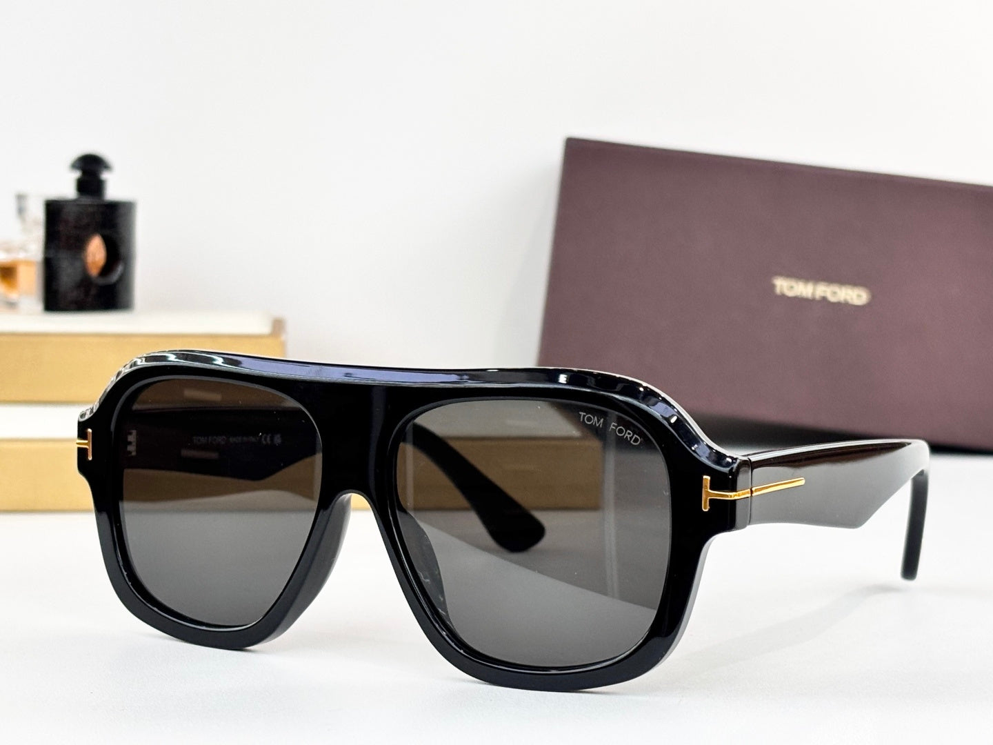 Tom Ford Sunglasses – FT132401B
