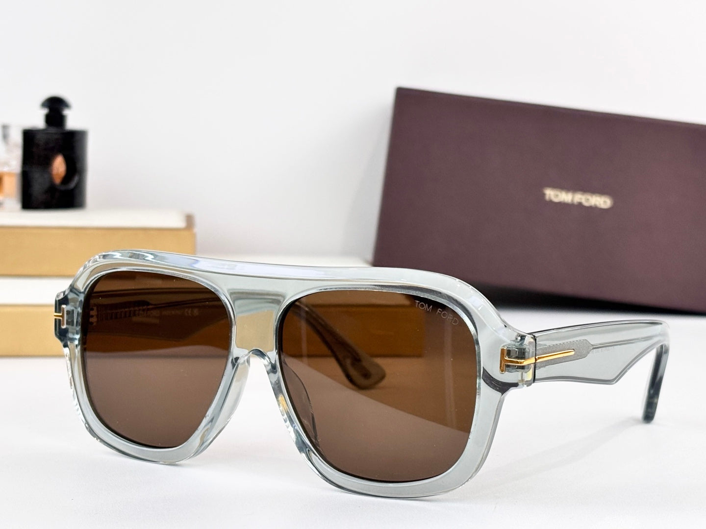 Tom Ford Sunglasses – FT132401B