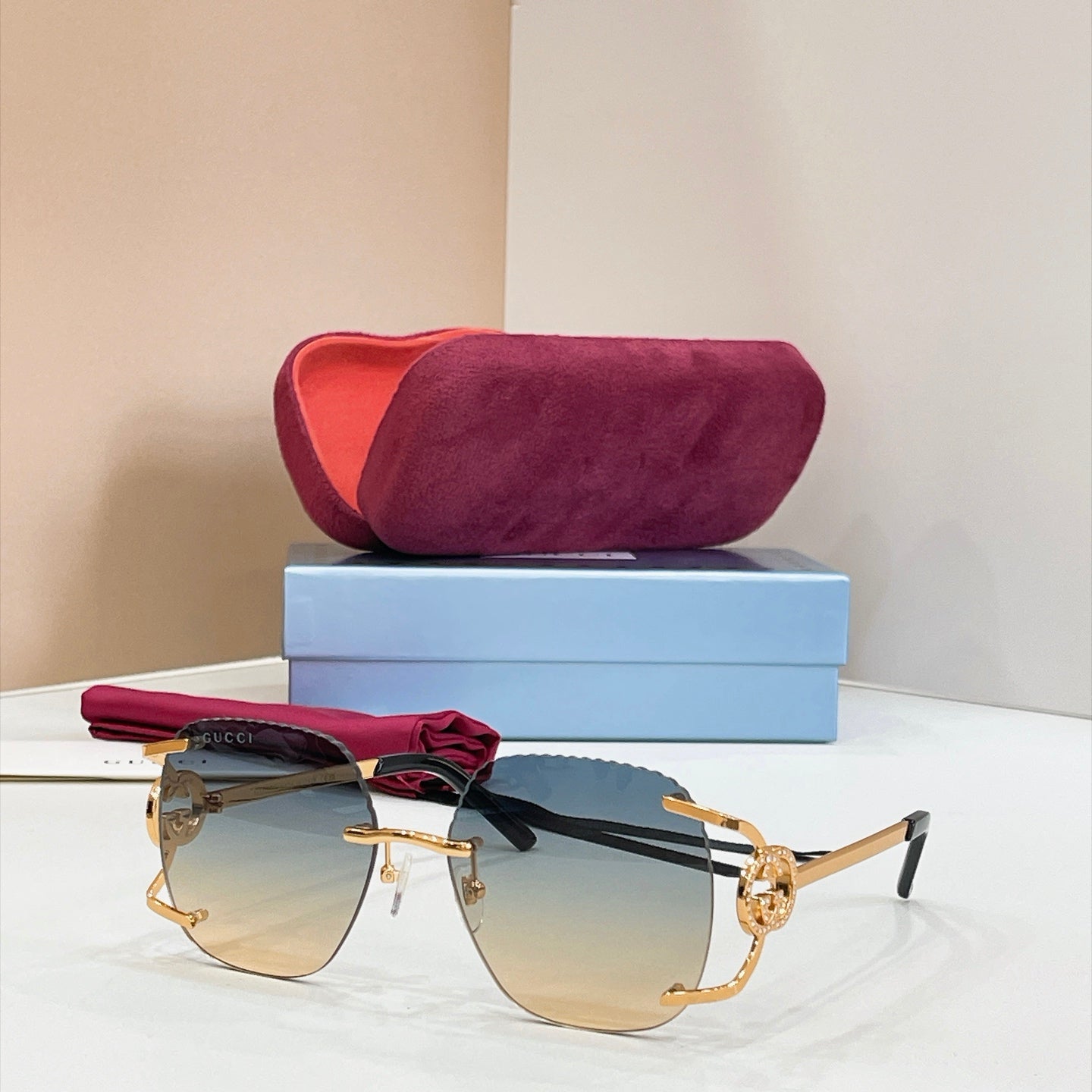 Gucci Sunglasses – GG2328S