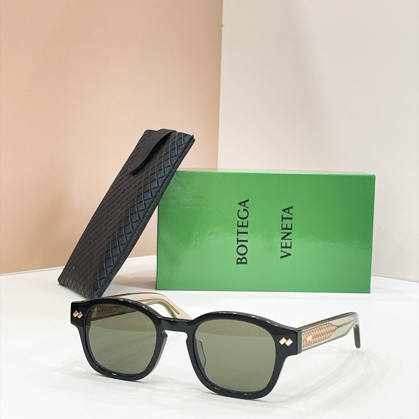 Bottega Veneta Sunglasses – BV1445OA
