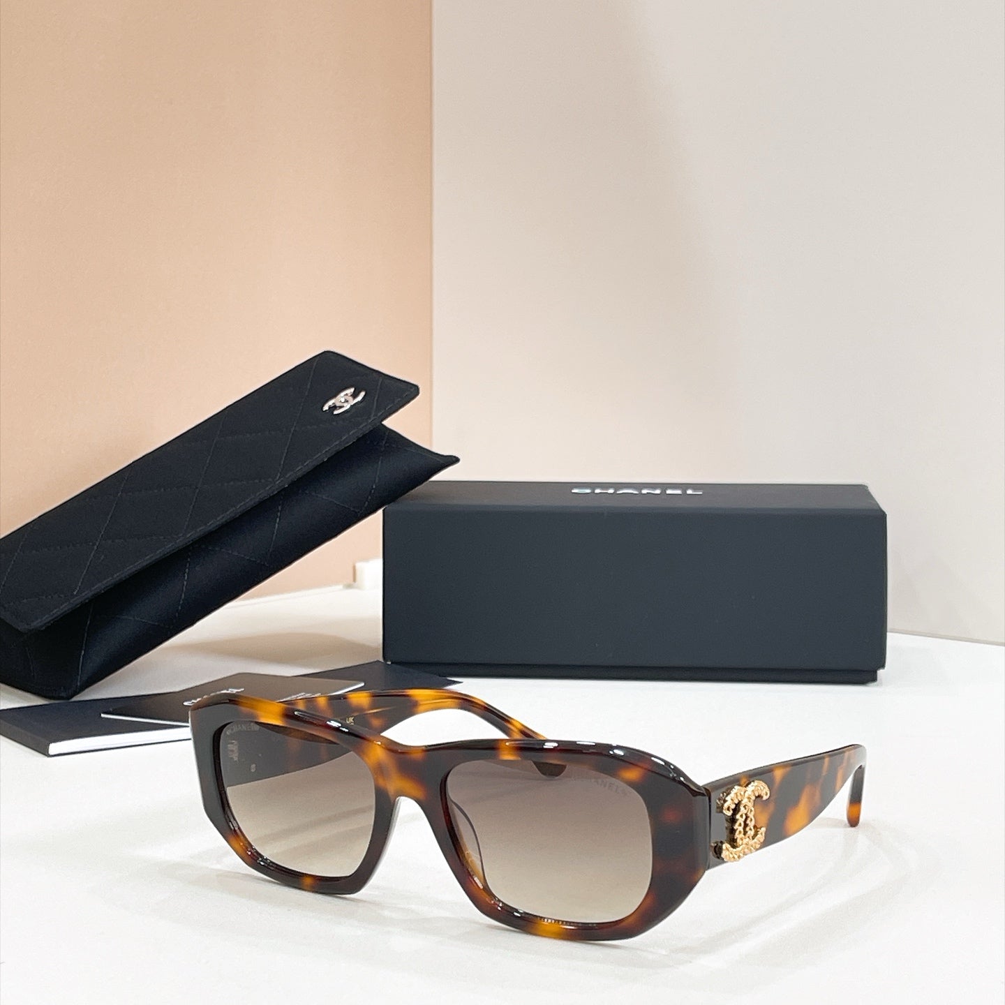 Chanel Sunglasses – CH5554