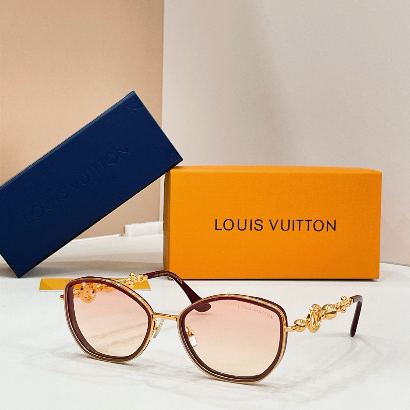 Louis Vuitton Sunglasses – Z7533U