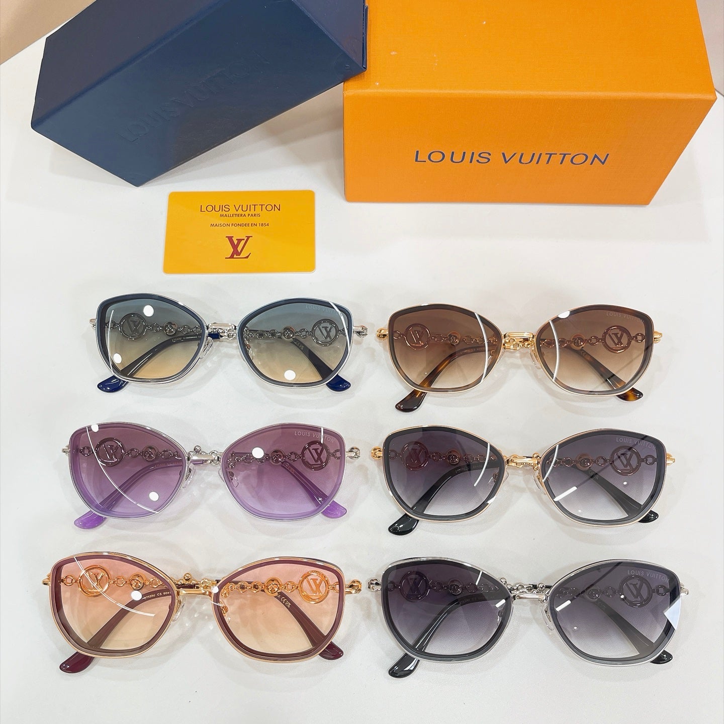 Louis Vuitton Sunglasses – Z7533U