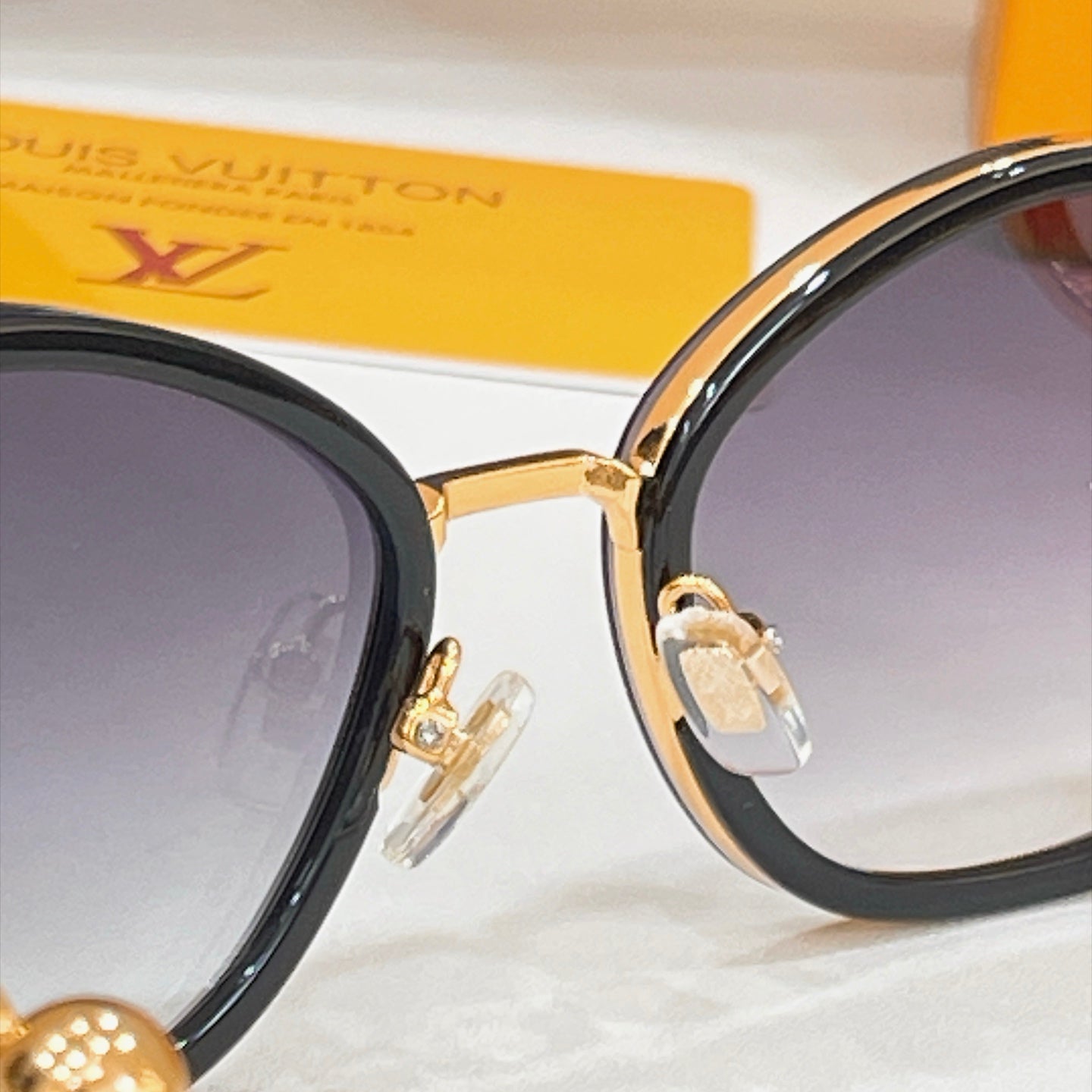 Louis Vuitton Sunglasses – Z7533U