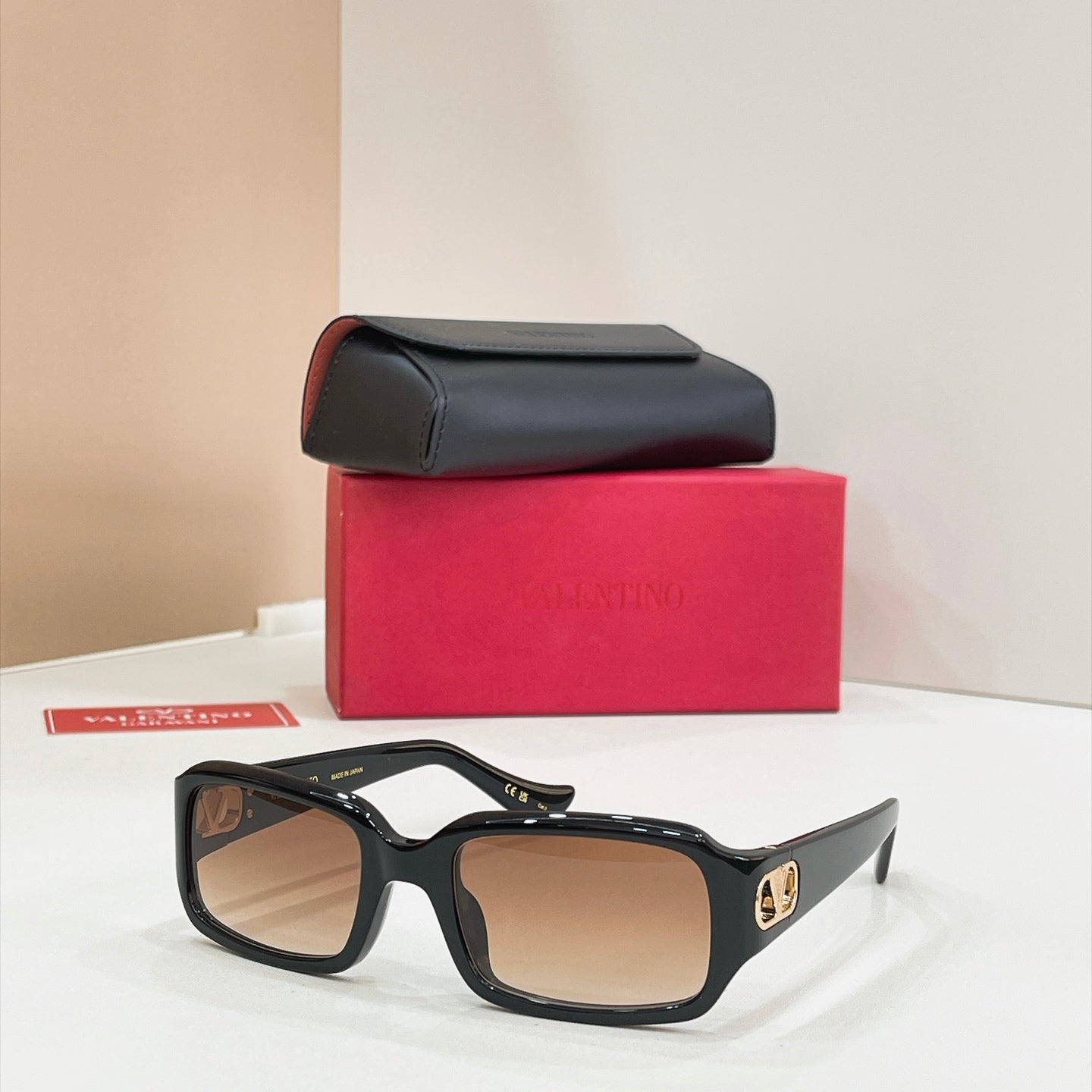 Valentino Sunglasses – VG0016S
