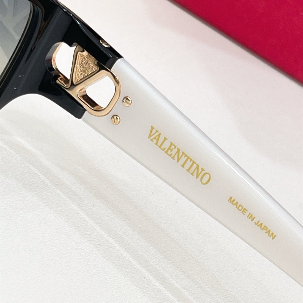 Valentino Sunglasses – VG0016S