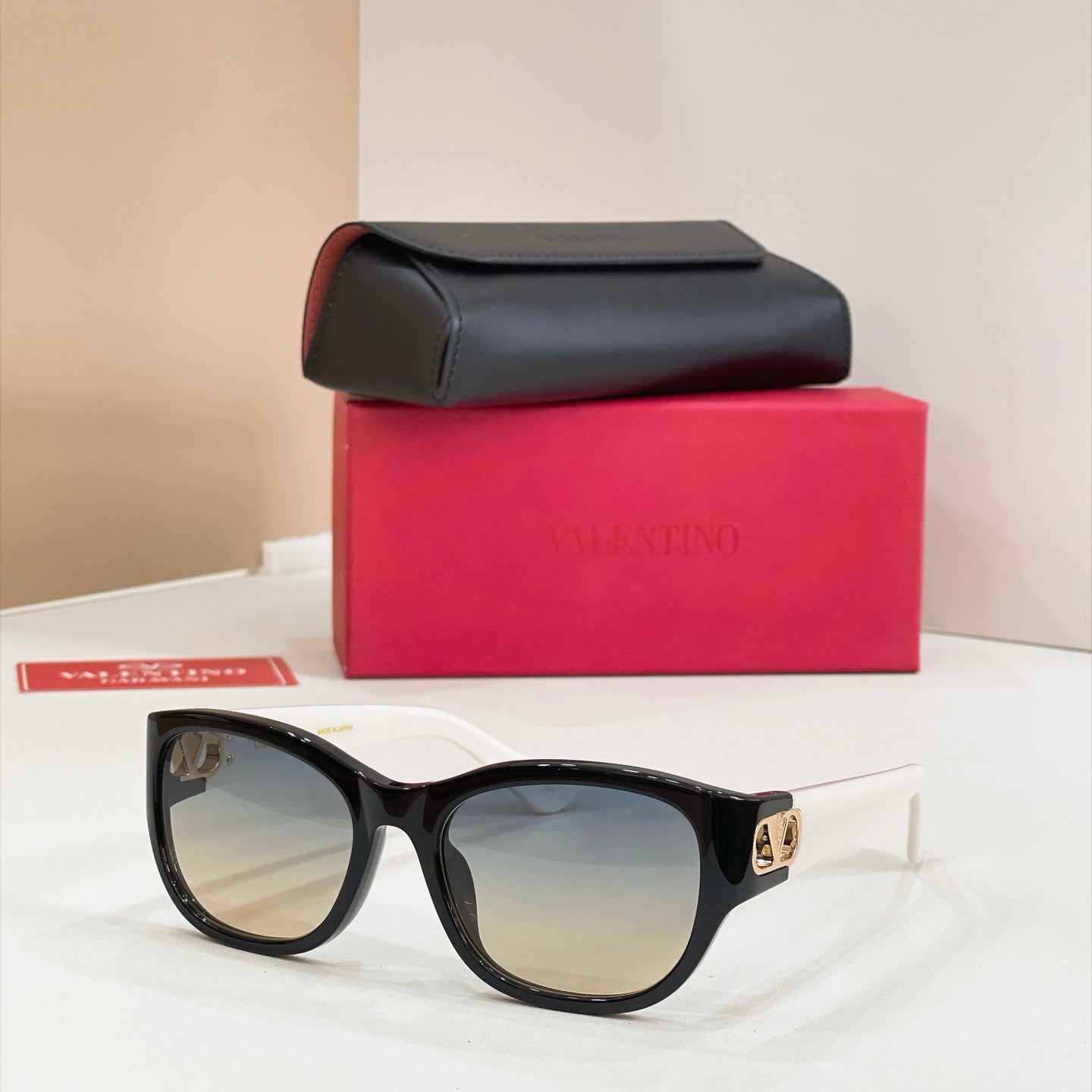 Valentino Sunglasses – VG0039SK